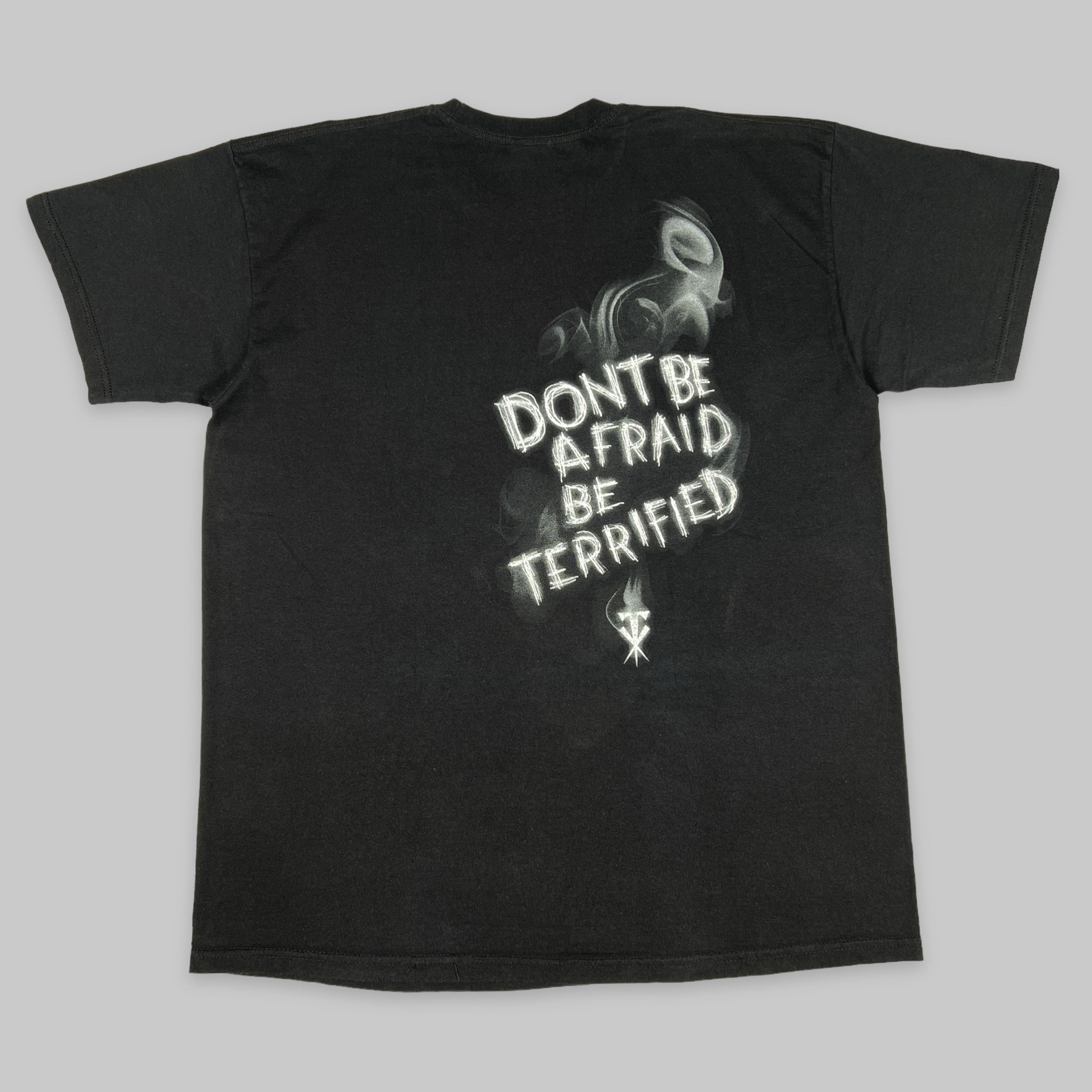 Vintage Vintage 00s The Undertaker ‘Don’t Be Afraid’ Promo T Shirt Size US XL / EU 56 / 4 - 2 Thumbnail
