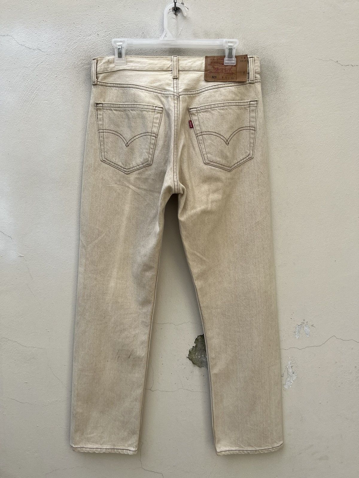 Levi's Vintage 1997 Levi’s 501 Sun Fade Cream Denim Jeans Size US 31 - 12 Thumbnail