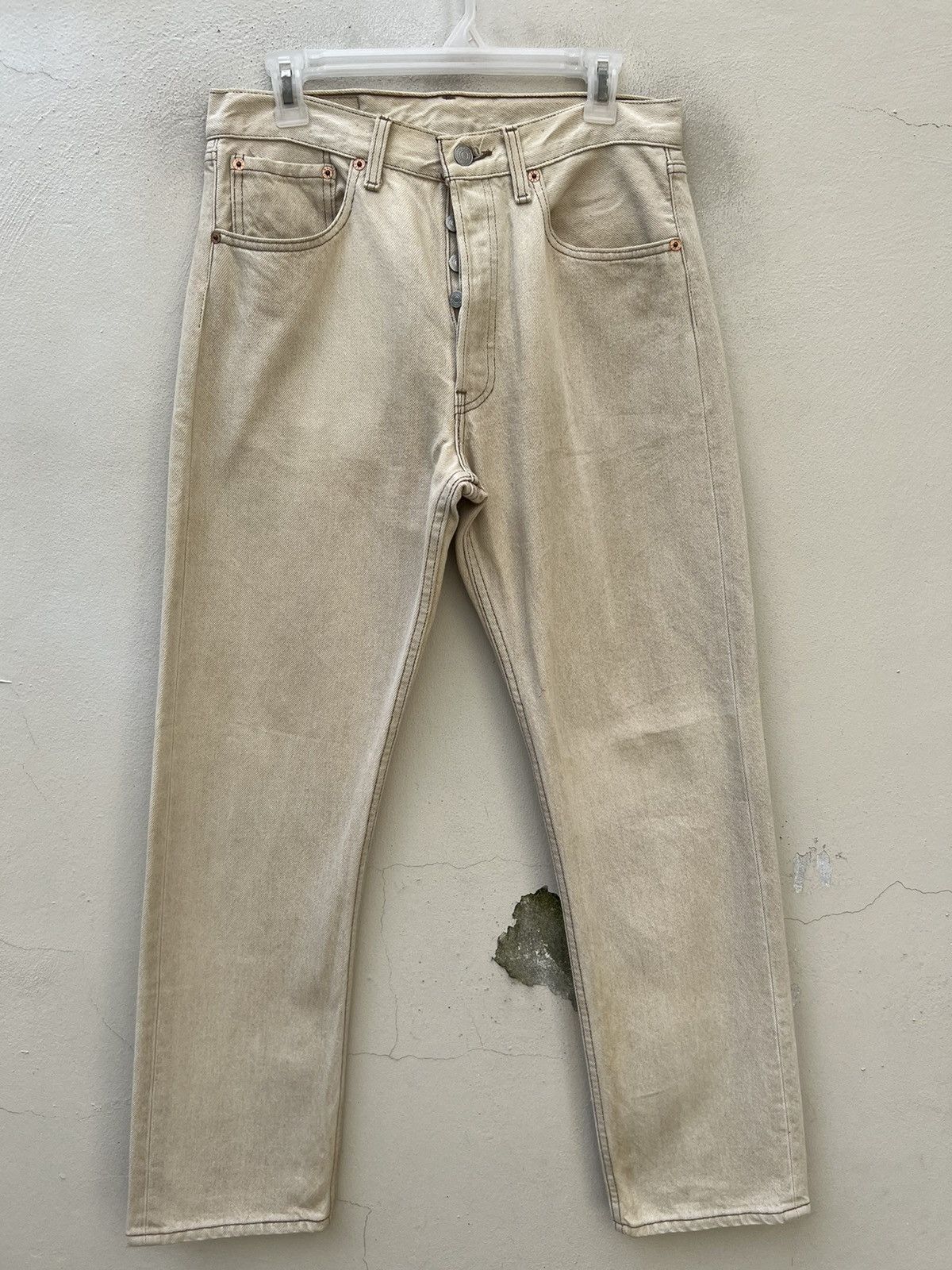 Levi's Vintage 1997 Levi’s 501 Sun Fade Cream Denim Jeans Size US 31 - 1 Thumbnail