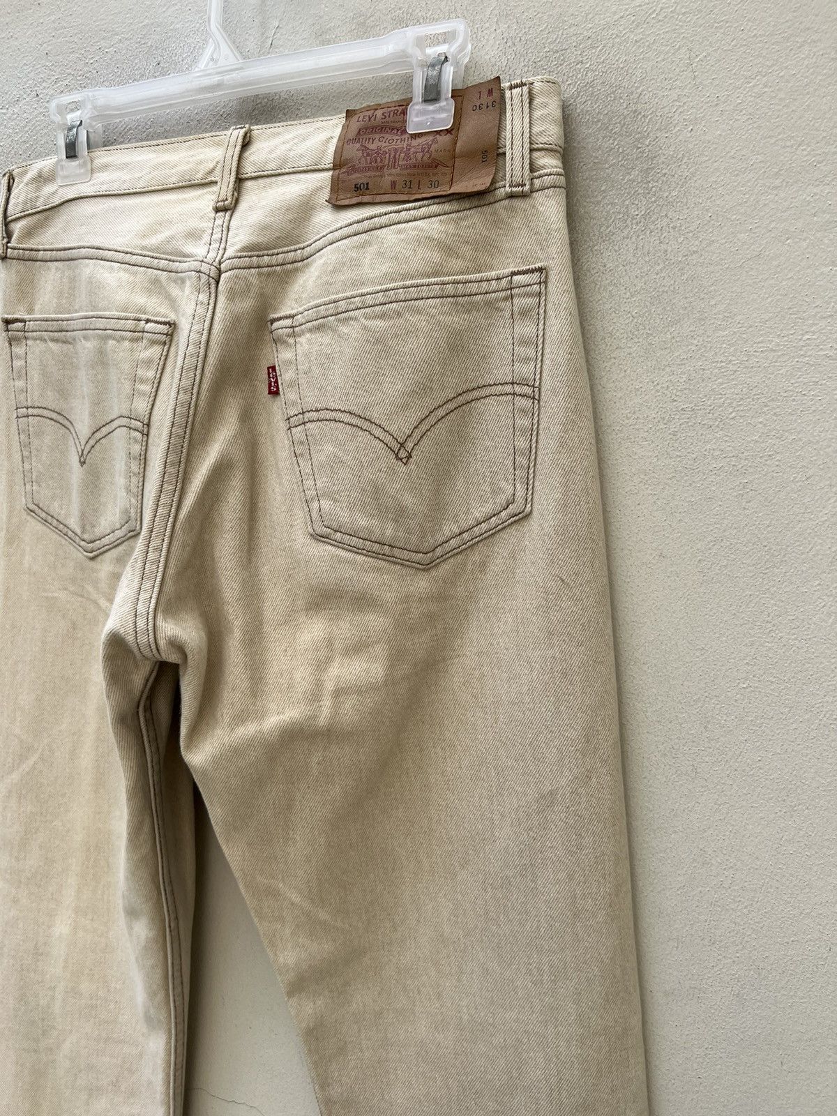 Levi's Vintage 1997 Levi’s 501 Sun Fade Cream Denim Jeans Size US 31 - 16 Thumbnail
