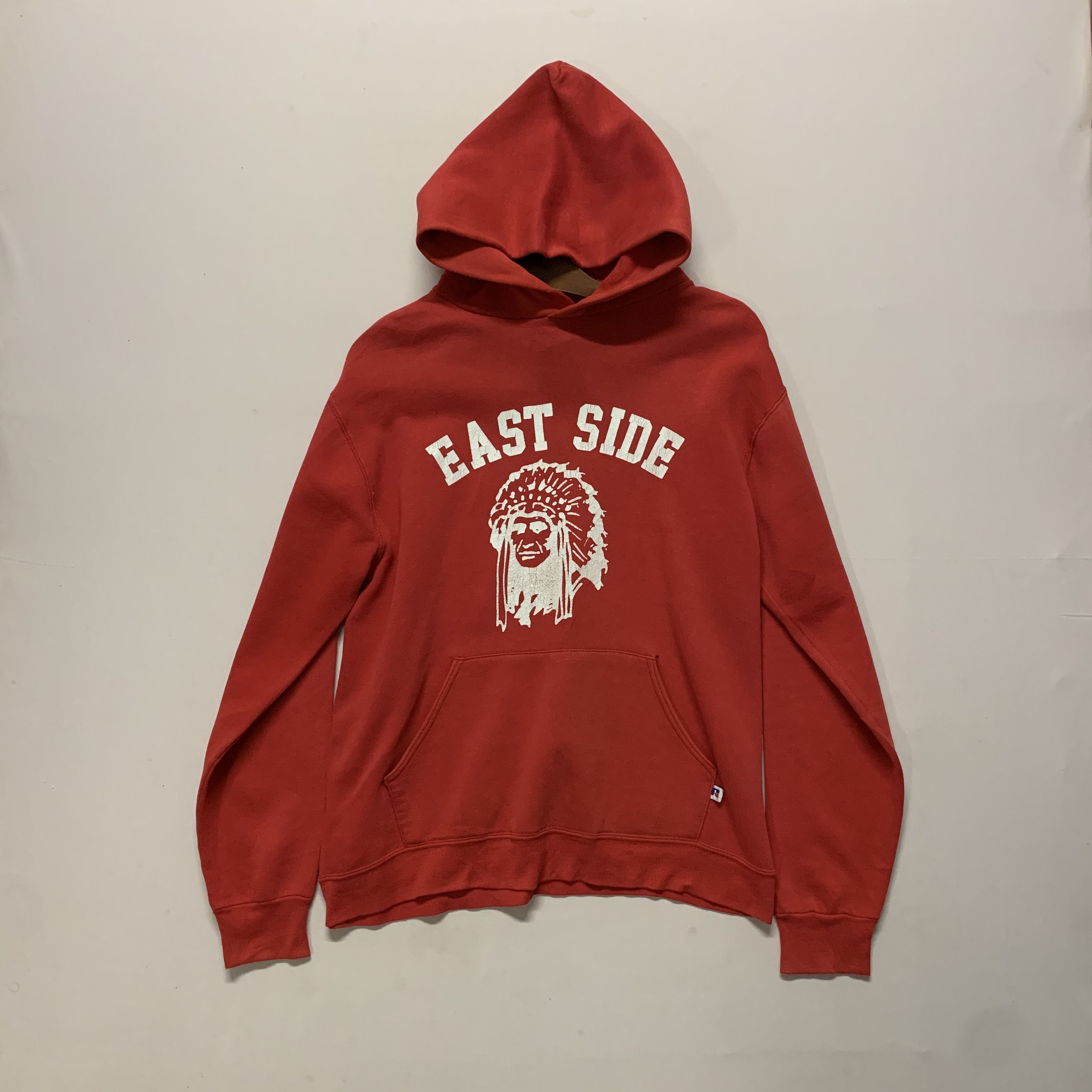 Russell Athletic SEND OFFERS🔥90’s Vintage RUSSELL Athletic Red Indian Hooded Size US M / EU 48-50 / 2 - 1 Thumbnail