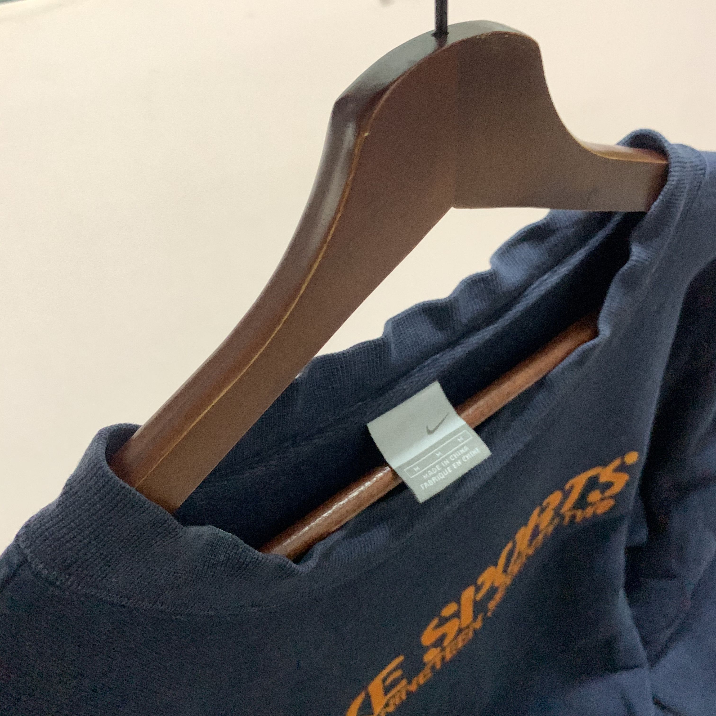 Nike Vintage Nike Small Logo Sportswear Crewneck Sweatshirt Size US M / EU 48-50 / 2 - 11 Thumbnail
