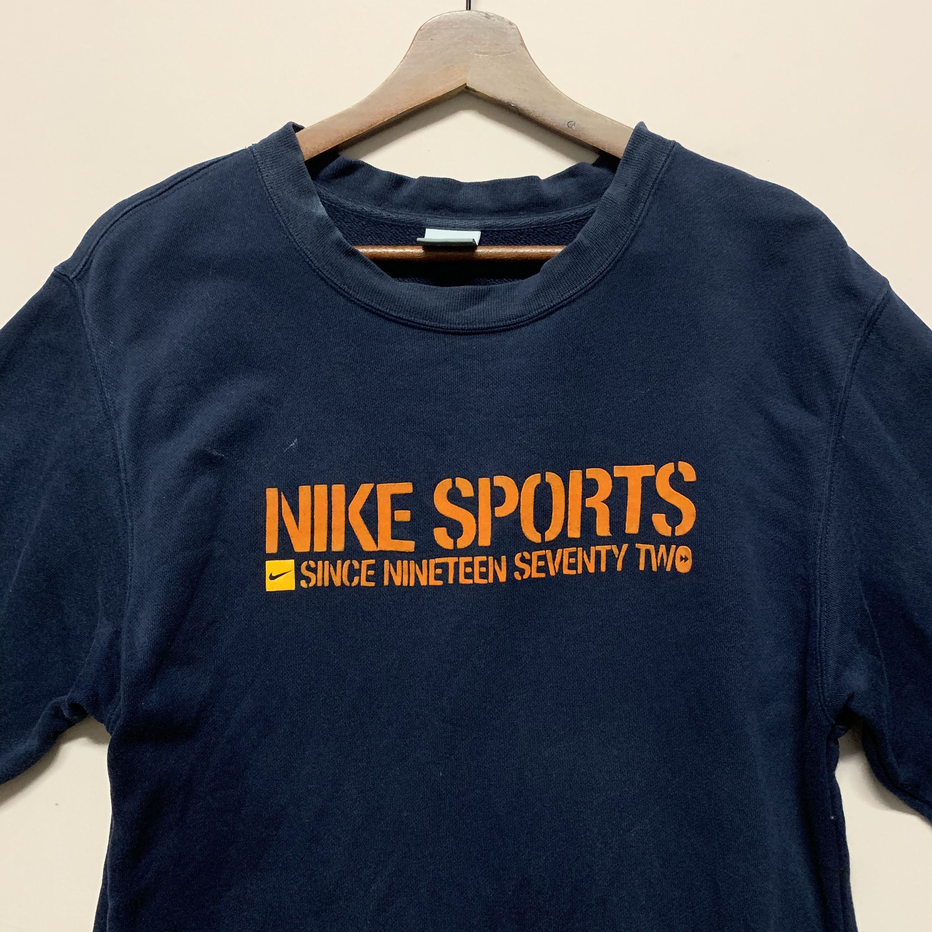Nike Vintage Nike Small Logo Sportswear Crewneck Sweatshirt Size US M / EU 48-50 / 2 - 2 Thumbnail