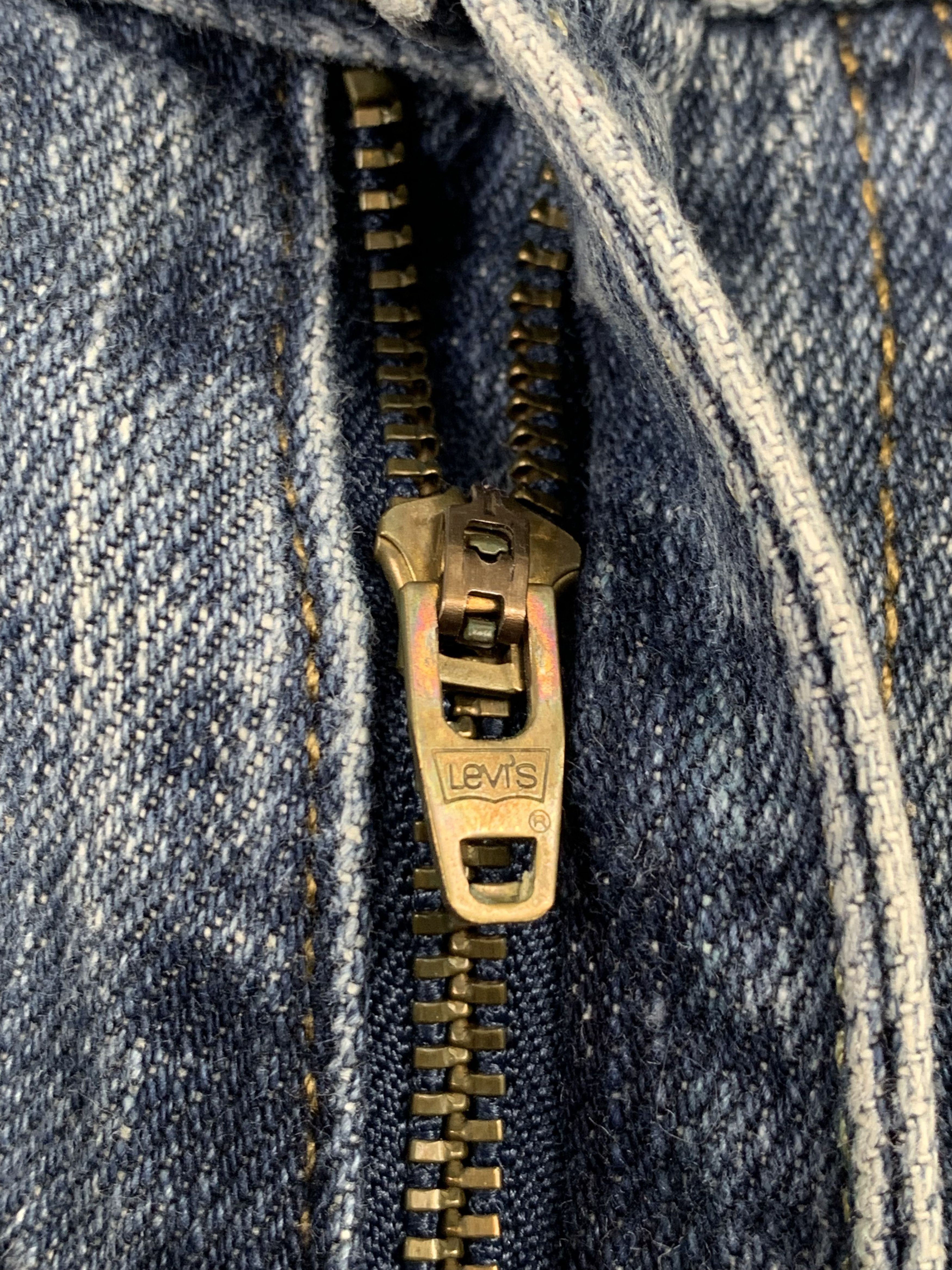 Levi's Vintage Levis 569 Faded Blue Jeans DP2155 Size US 35 - 12 Thumbnail
