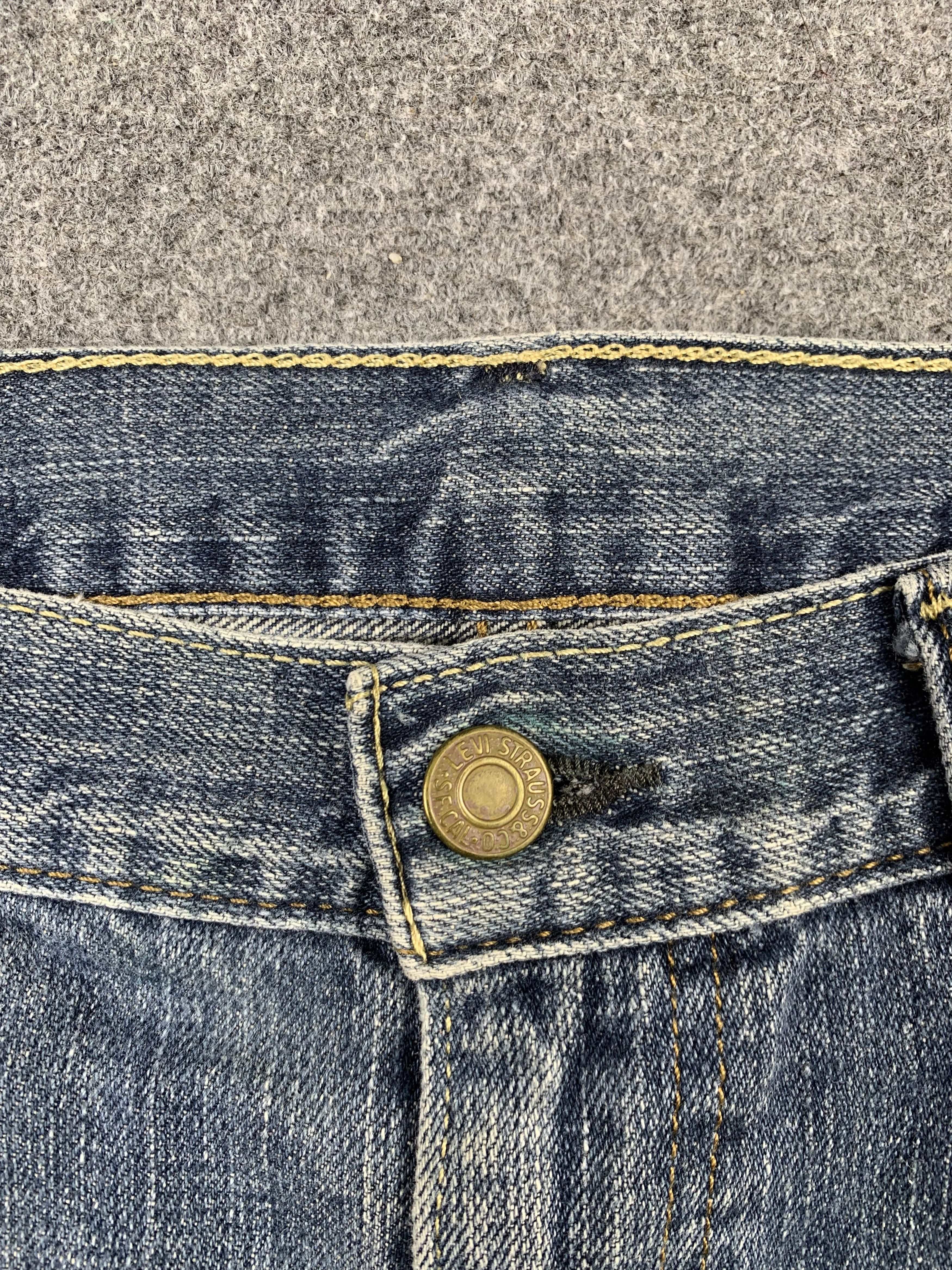 Levi's Vintage Levis 569 Faded Blue Jeans DP2155 Size US 35 - 11 Thumbnail