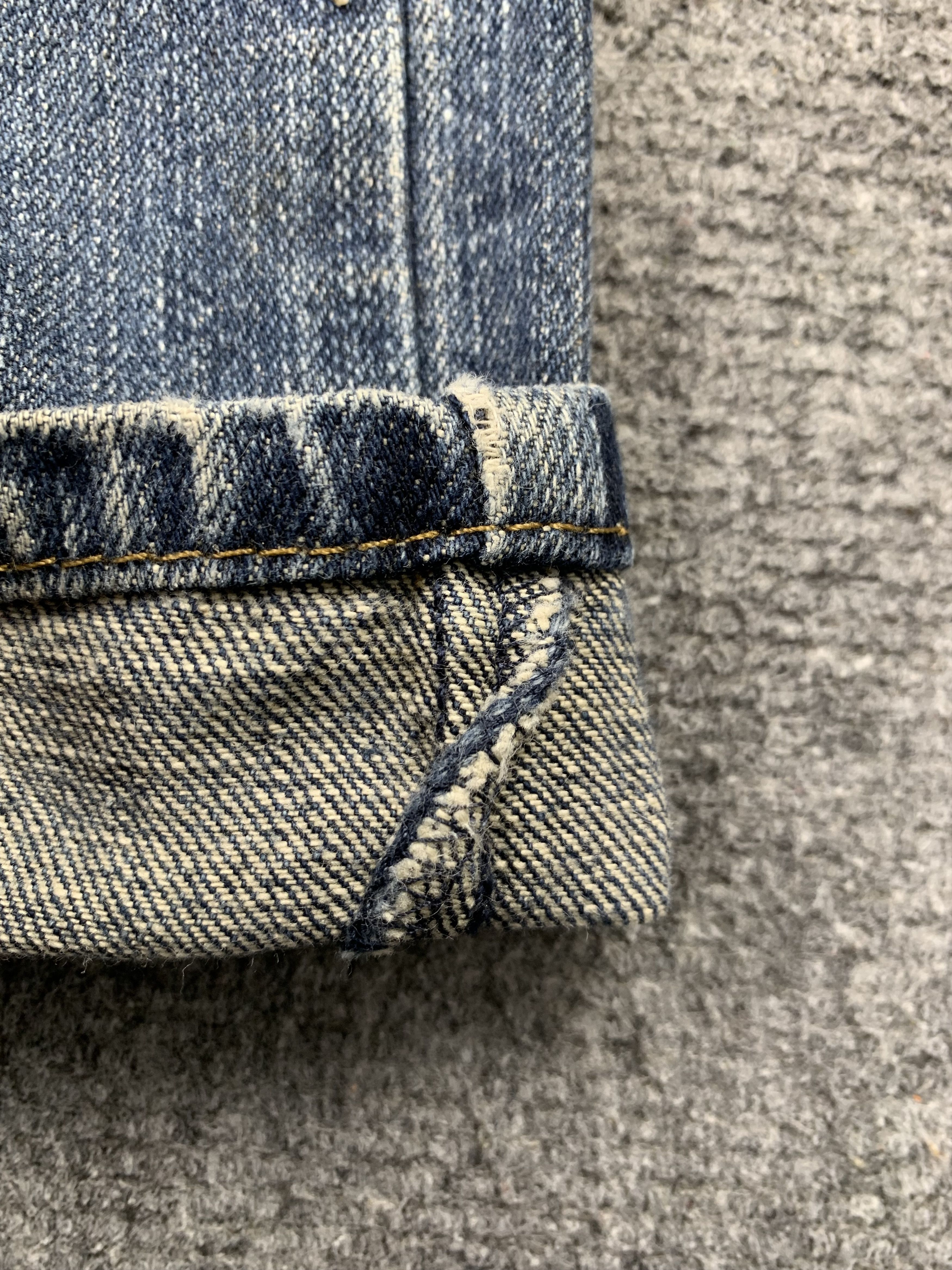 Levi's Vintage Levis 569 Faded Blue Jeans DP2155 Size US 35 - 10 Thumbnail