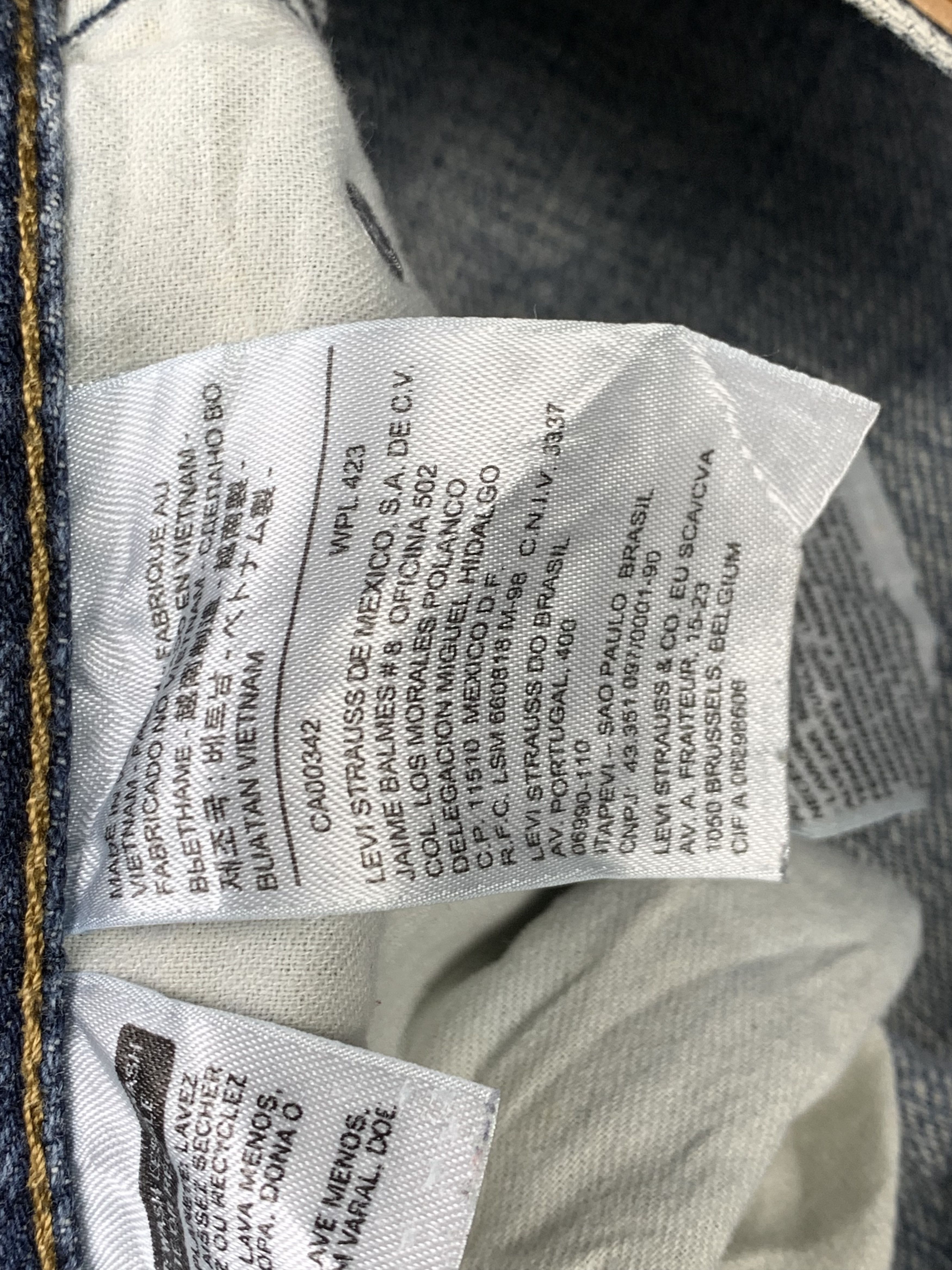 Levi's Vintage Levis 569 Faded Blue Jeans DP2155 Size US 35 - 8 Thumbnail