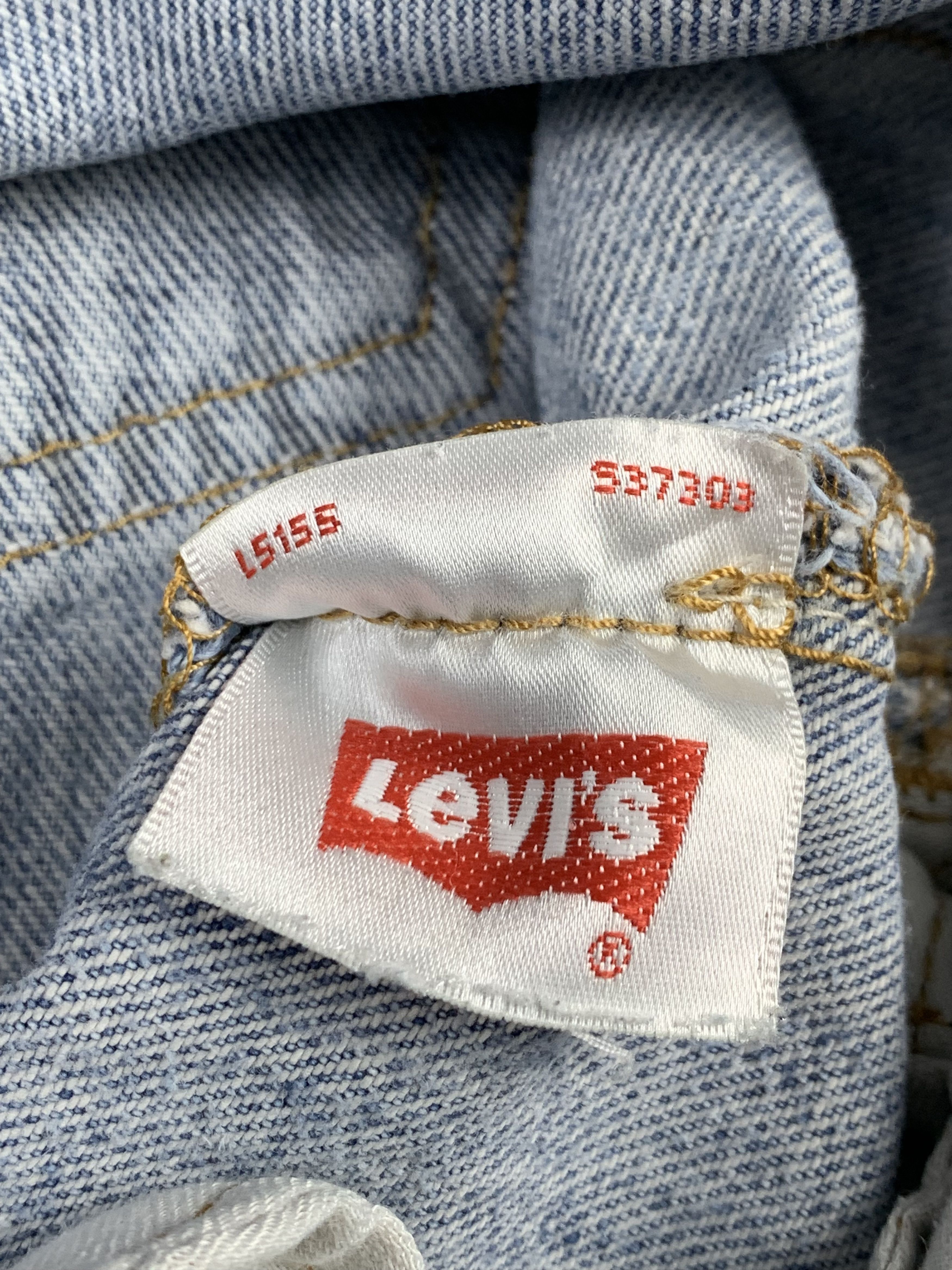 Levi's Vintage Levis 501 Light Wash Jeans DP2158 Size US 39 - 7 Thumbnail