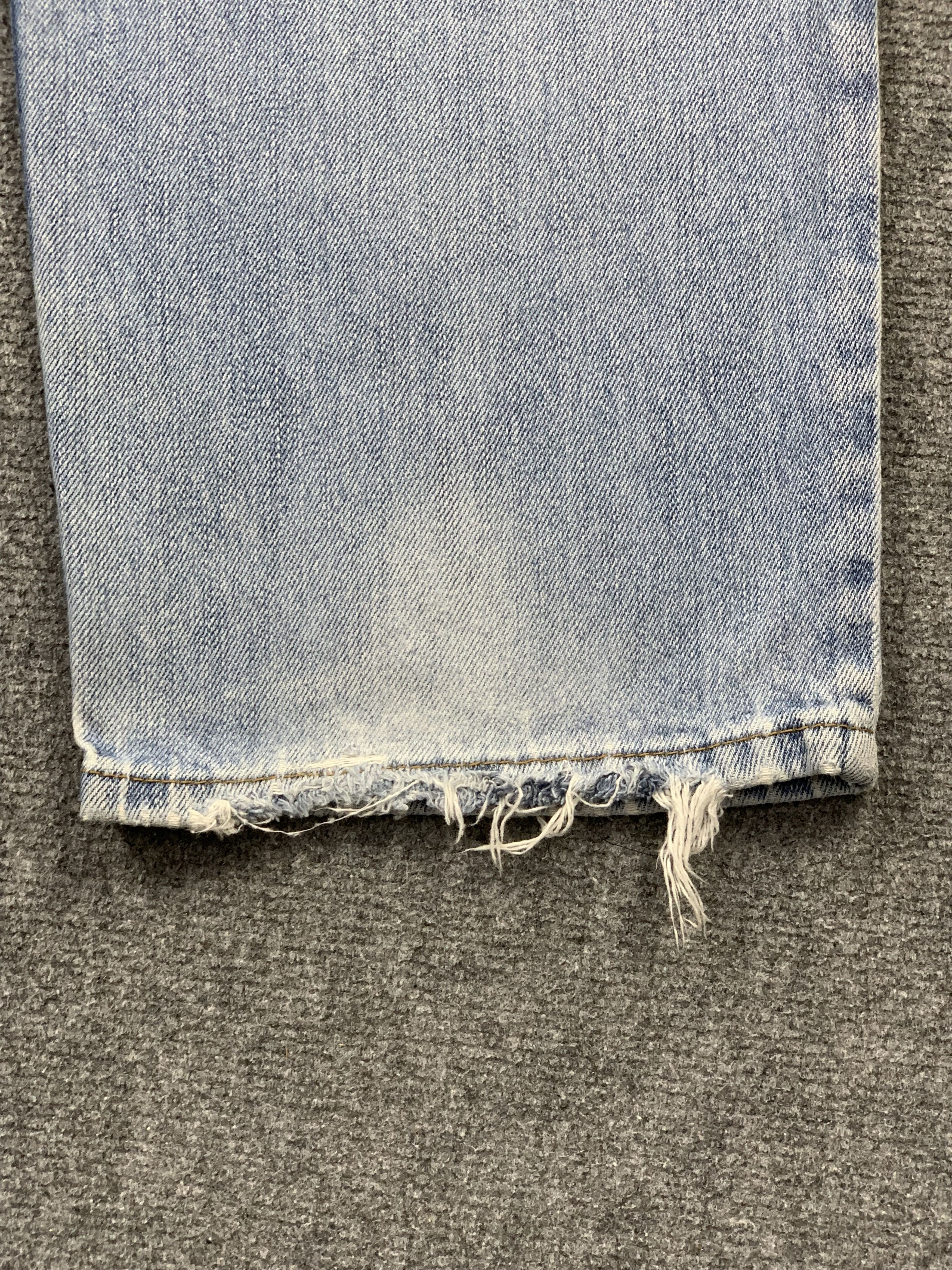 Levi's Vintage Levis 550 Light Wash Jeans DP2160 Size US 35 - 17 Thumbnail