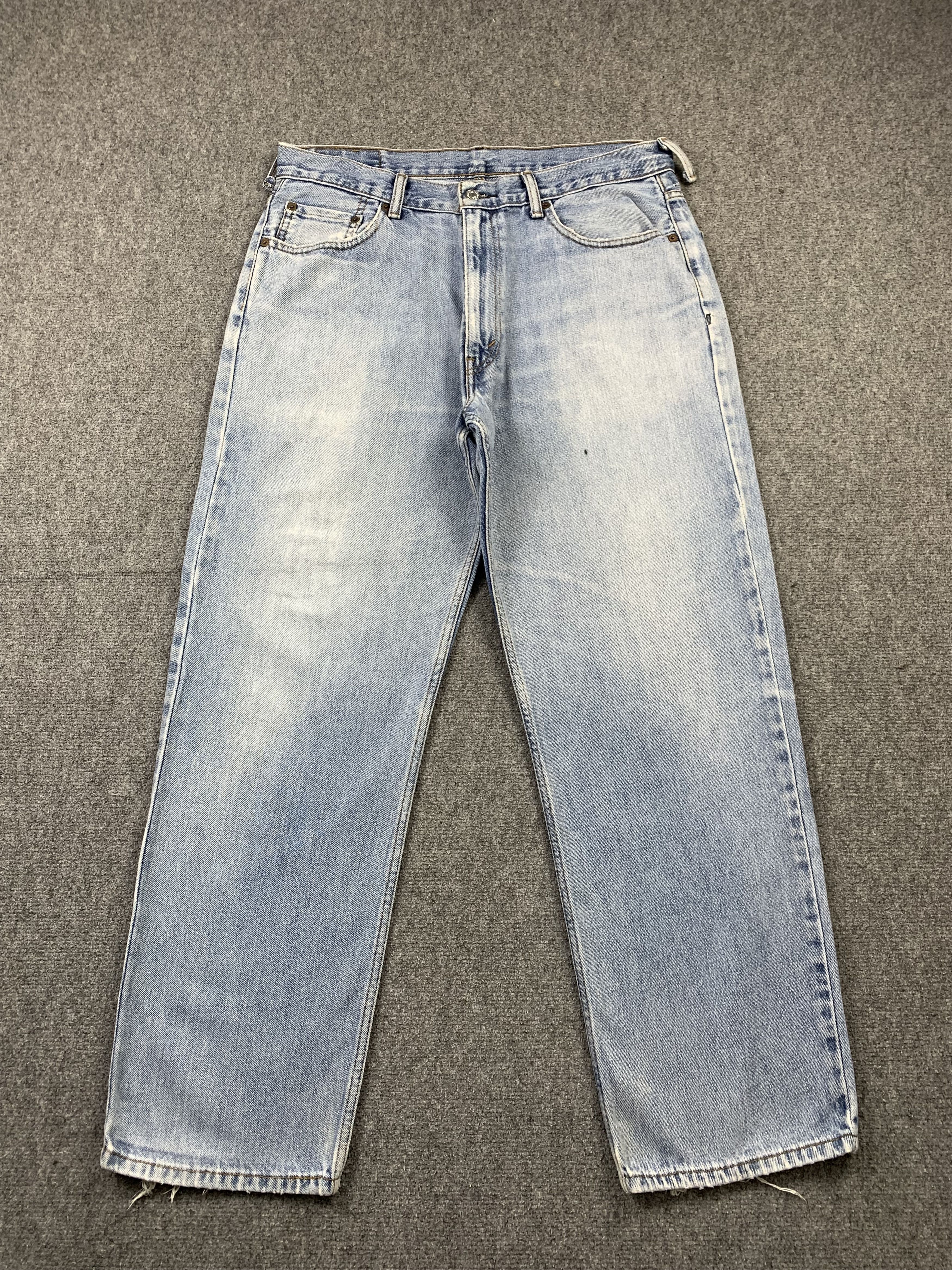 Levi's Vintage Levis 550 Light Wash Jeans DP2160 Size US 35 - 1 Thumbnail