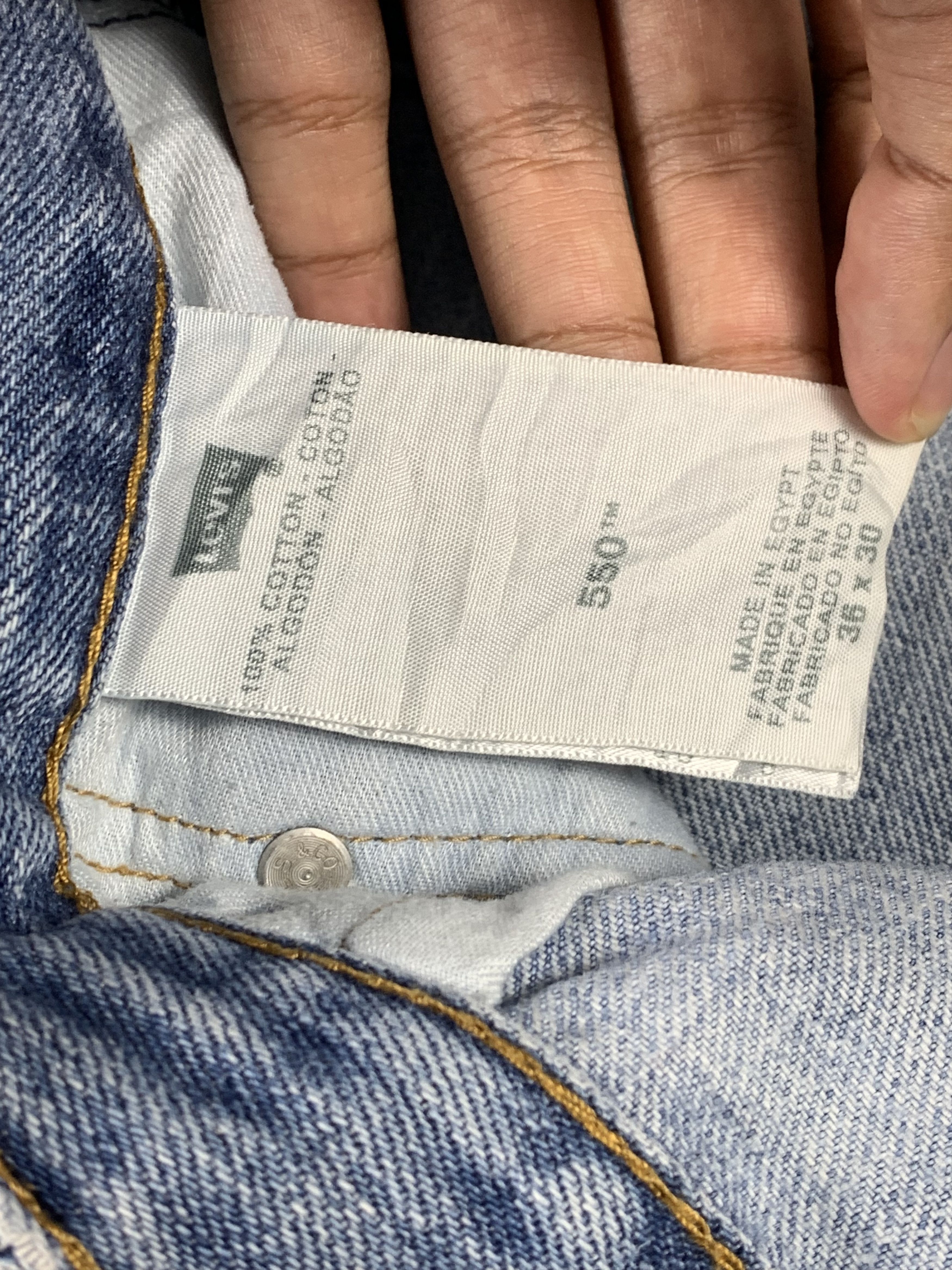 Levi's Vintage Levis 550 Light Wash Jeans DP2160 Size US 35 - 7 Thumbnail