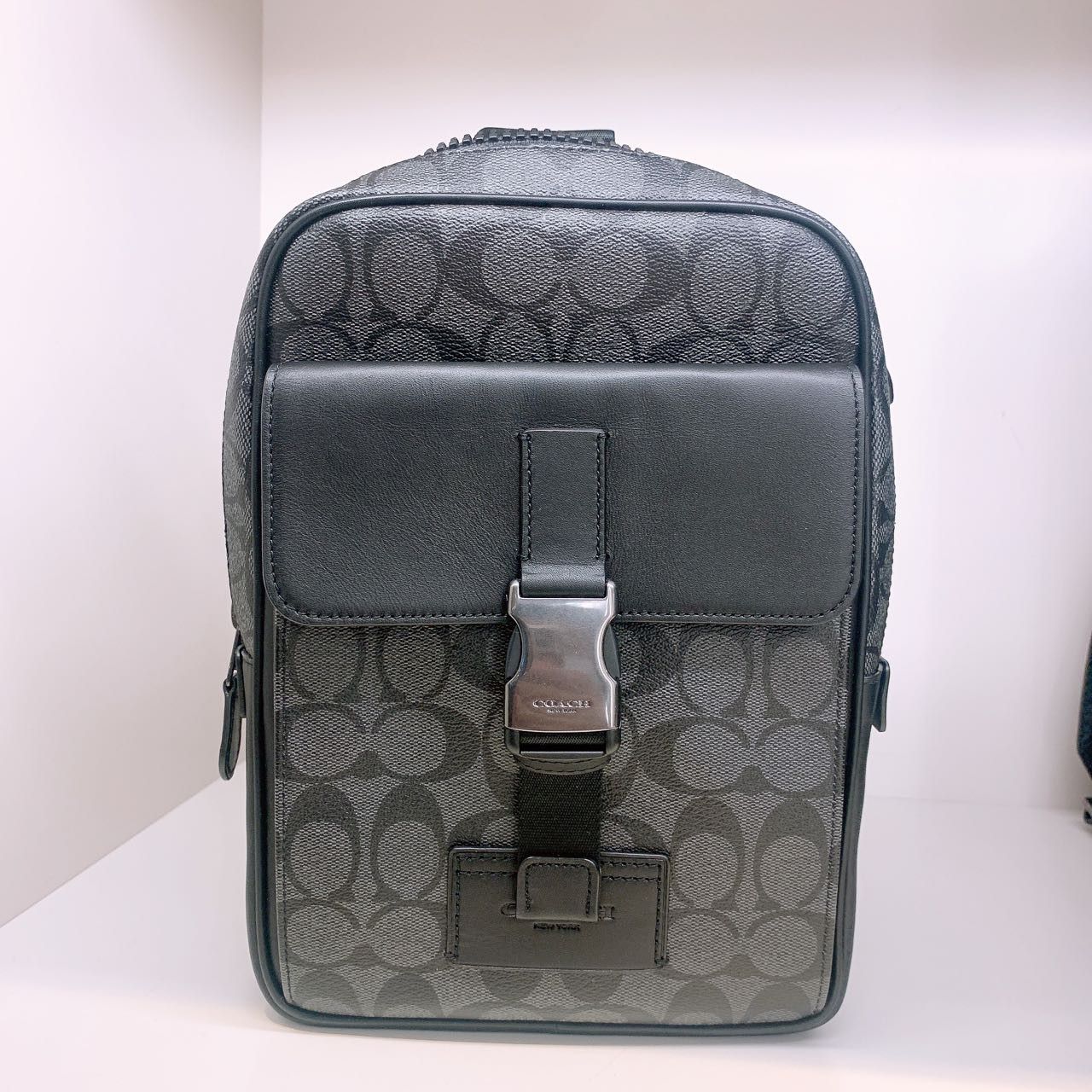 MEN'S Track Pack In Signature Canvas