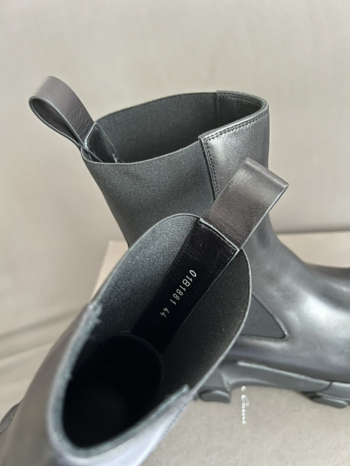 RICK OWENS LEATHER BLACK BEATLE BOZO TRACTOR BOOTS - Boots