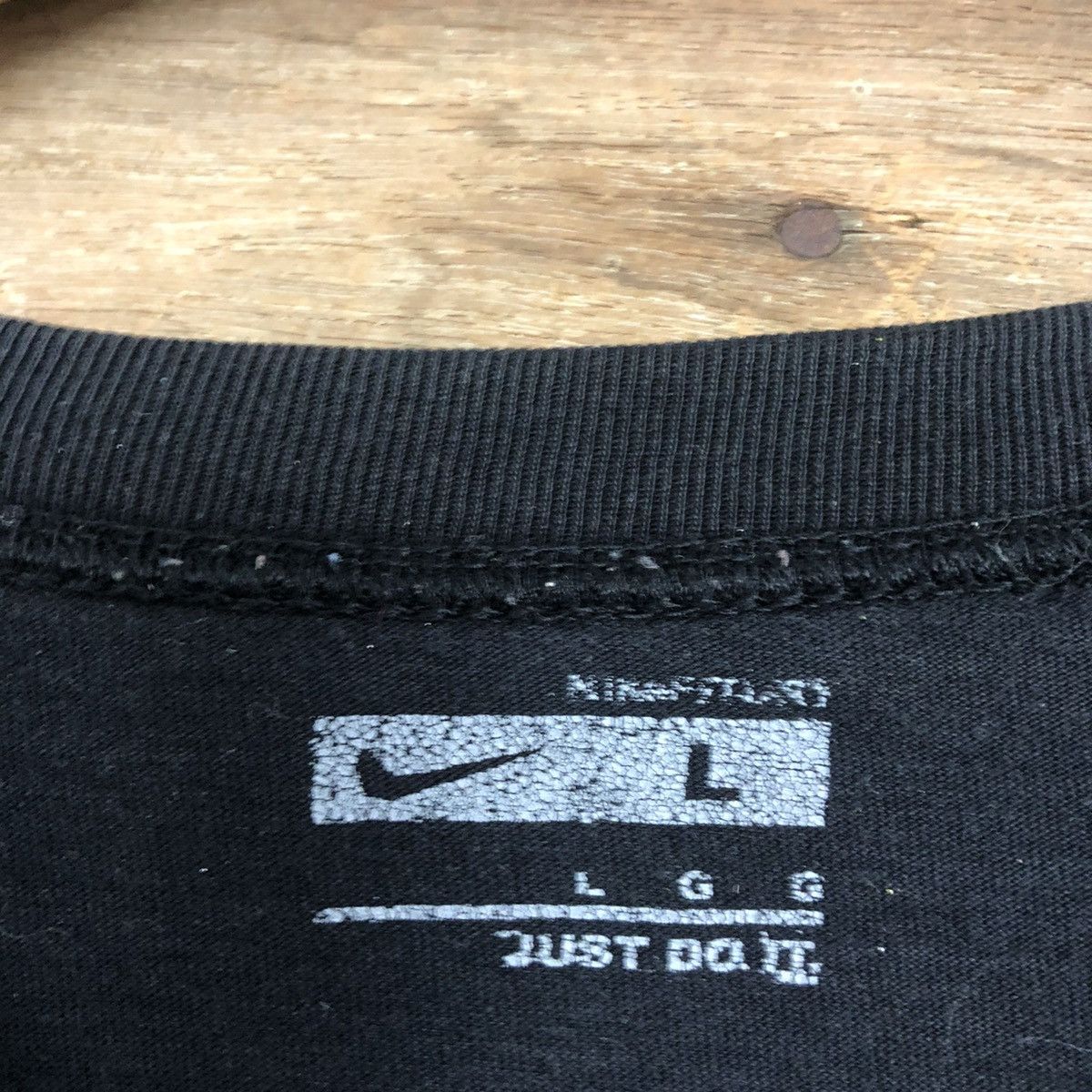 Japanese Brand Nike X Jordan Black Short Sleeve Shirt #c1183 Size US M / EU 48-50 / 2 - 9 Thumbnail