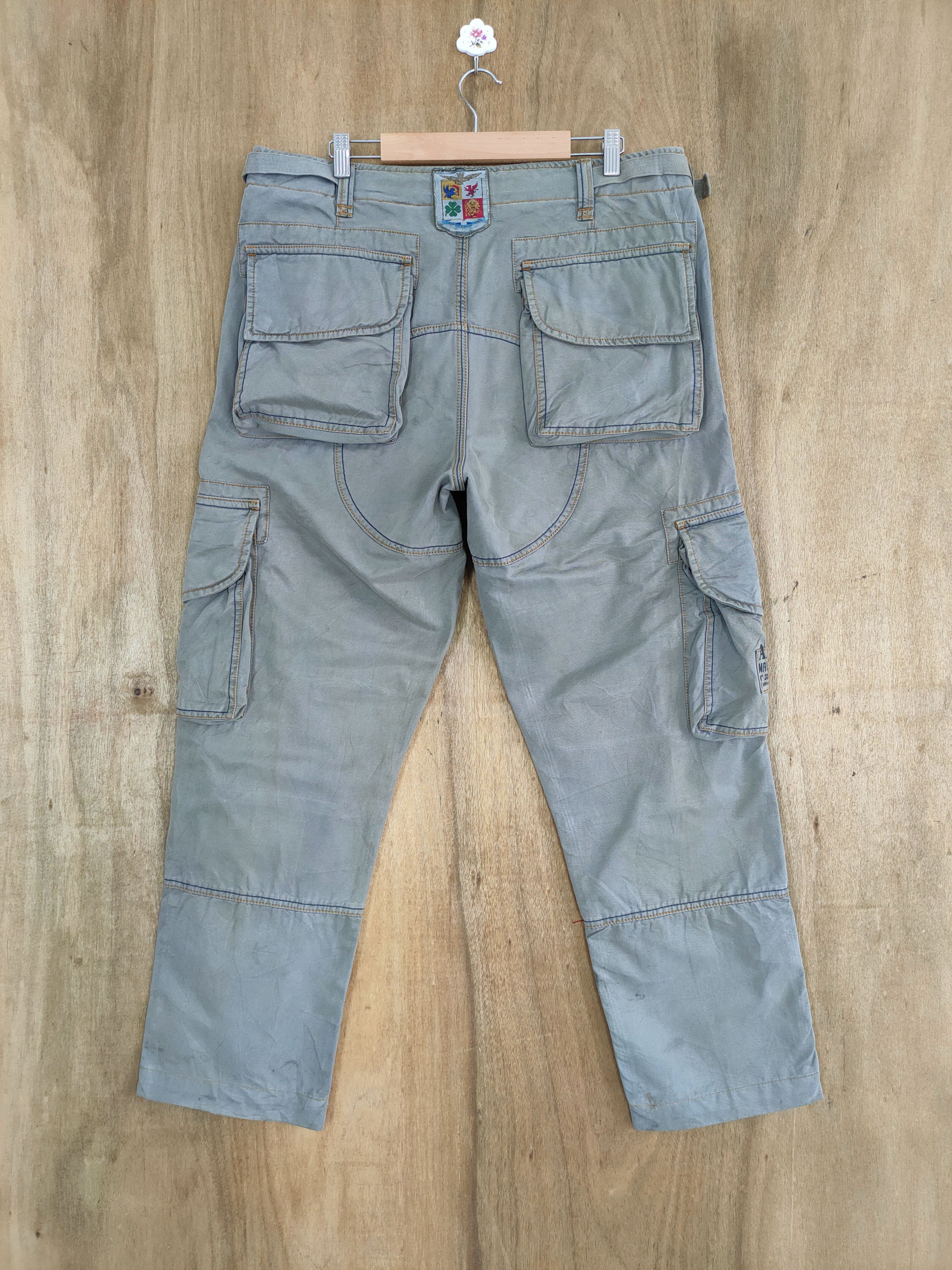 Aeronautica Militare AERONAUTICA MILITARE FADED STAIN BAGGY CARGO PANTS Size US 36 / EU 52 - 9 Thumbnail