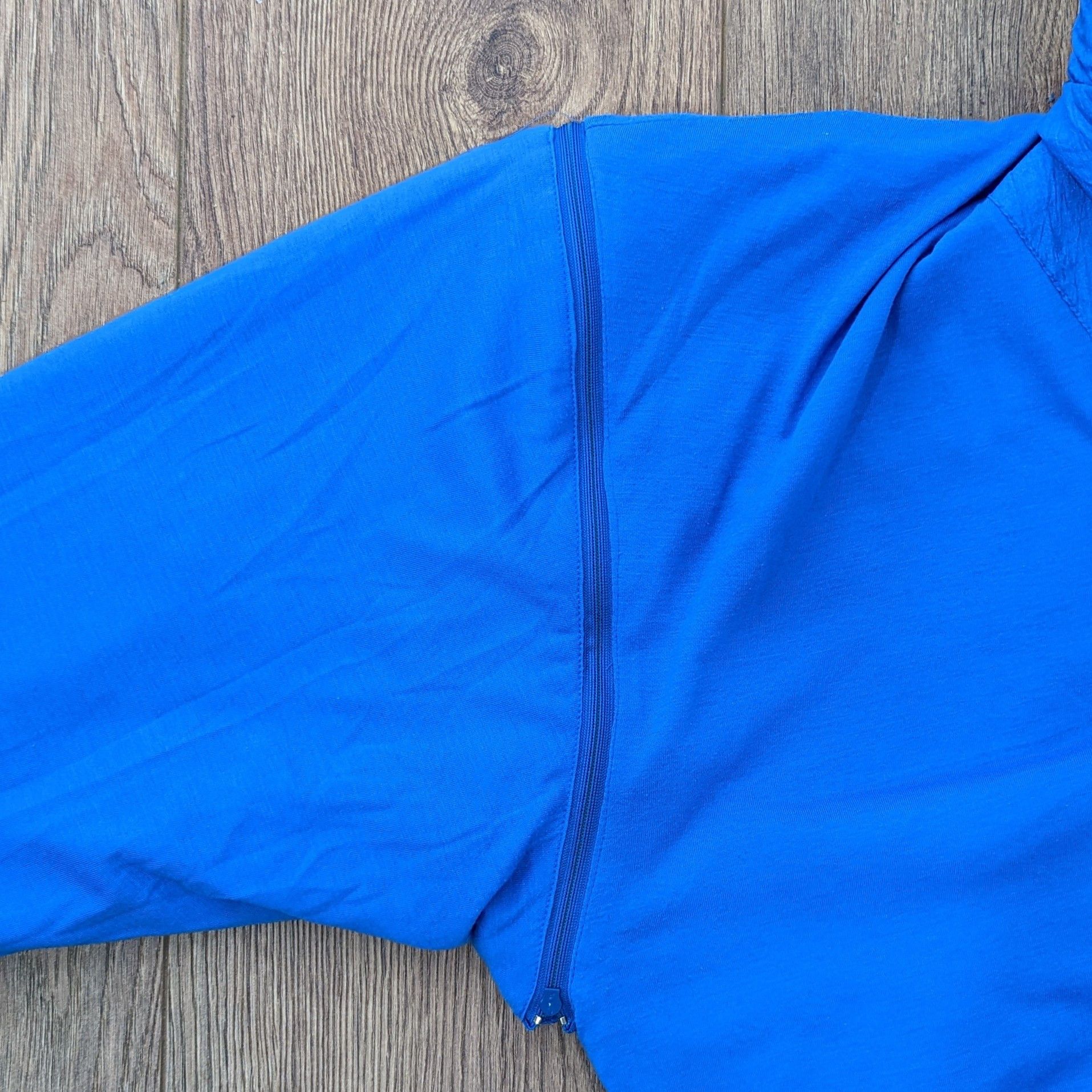Adidas Vintage Adidas Nylon Bomber Jacket Gilet Removable Sleeves Size US M / EU 48-50 / 2 - 11 Thumbnail