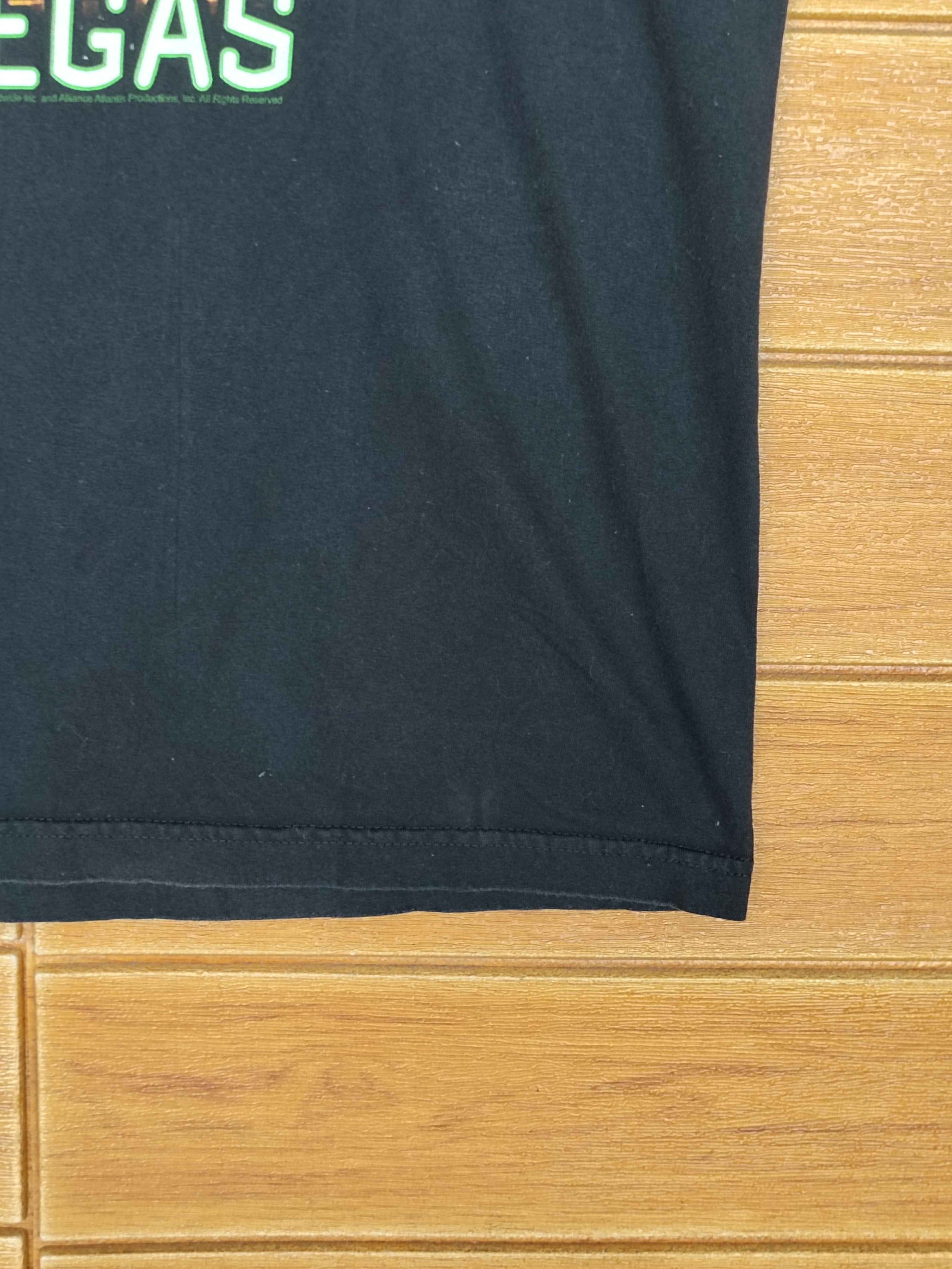 Vintage Vintage 2003 CSI: Crime Scene Investigation LA T-Shirt Size US XL / EU 56 / 4 - 7 Thumbnail