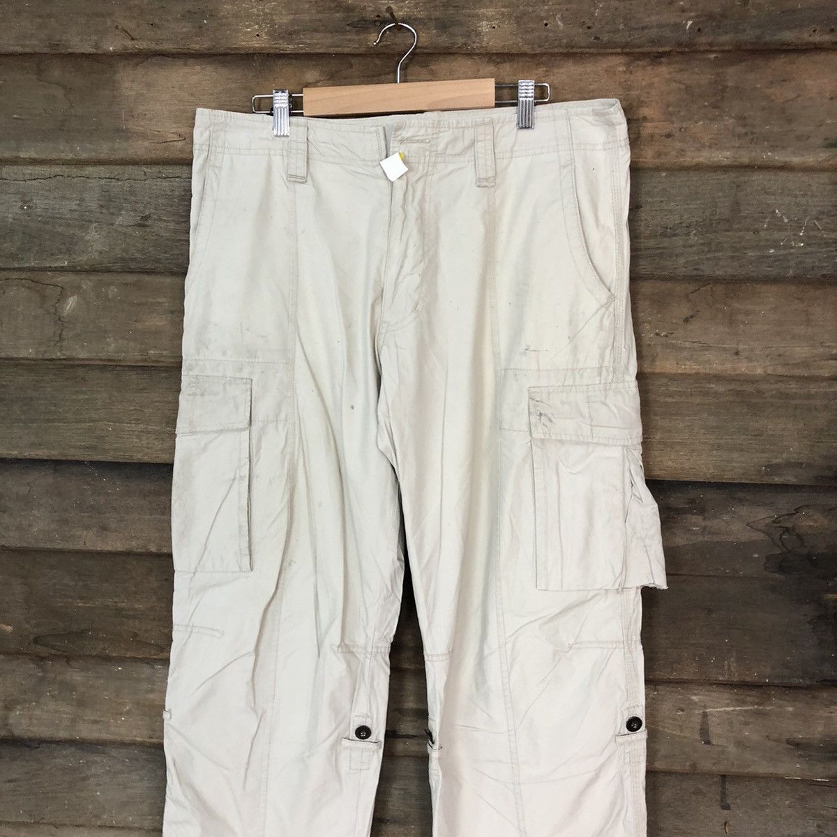 Japanese Brand Uniqlo White dirty multi pocket tactical Cargo Pants #4614 Size US 33 - 2 Thumbnail