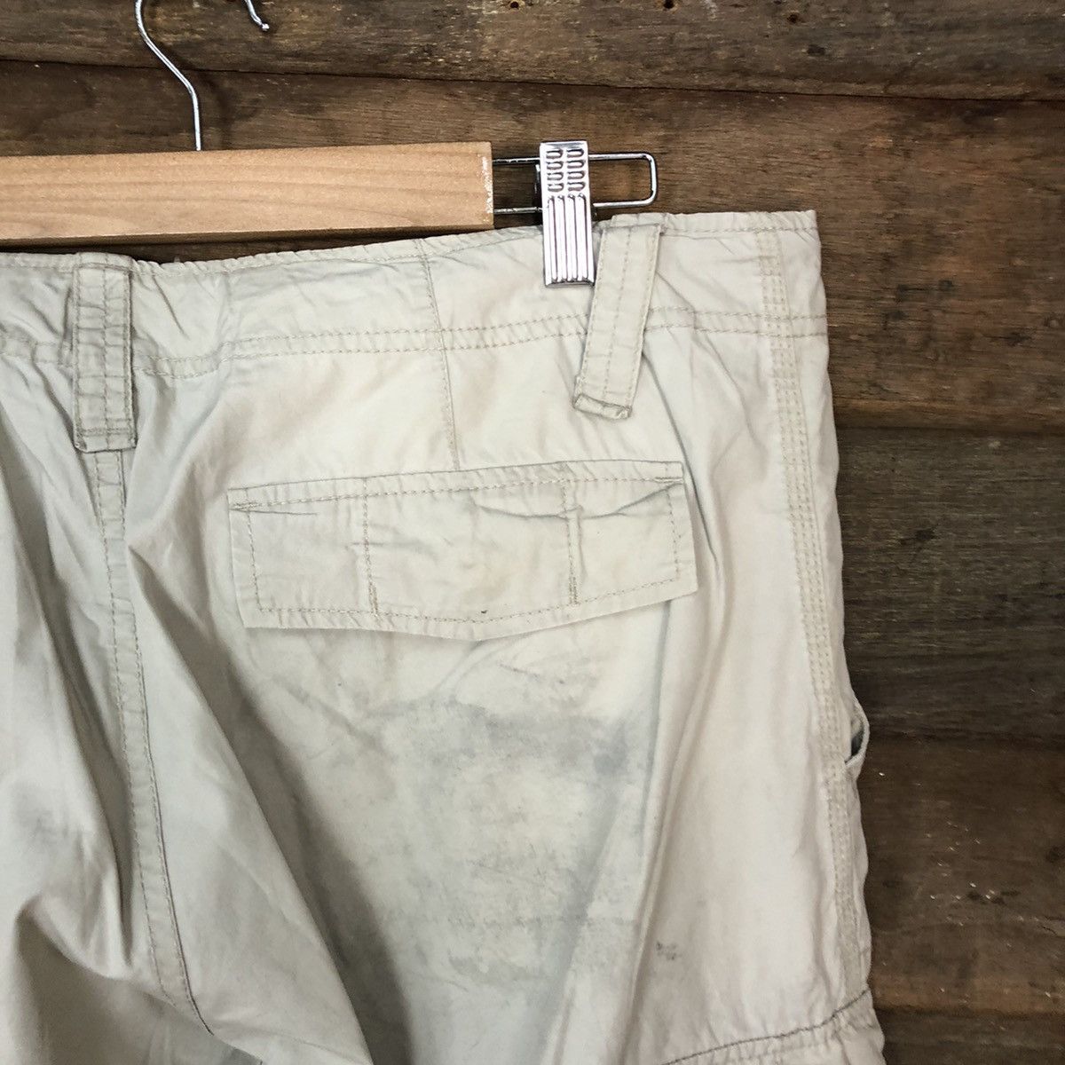 Japanese Brand Uniqlo White dirty multi pocket tactical Cargo Pants #4614 Size US 33 - 15 Thumbnail