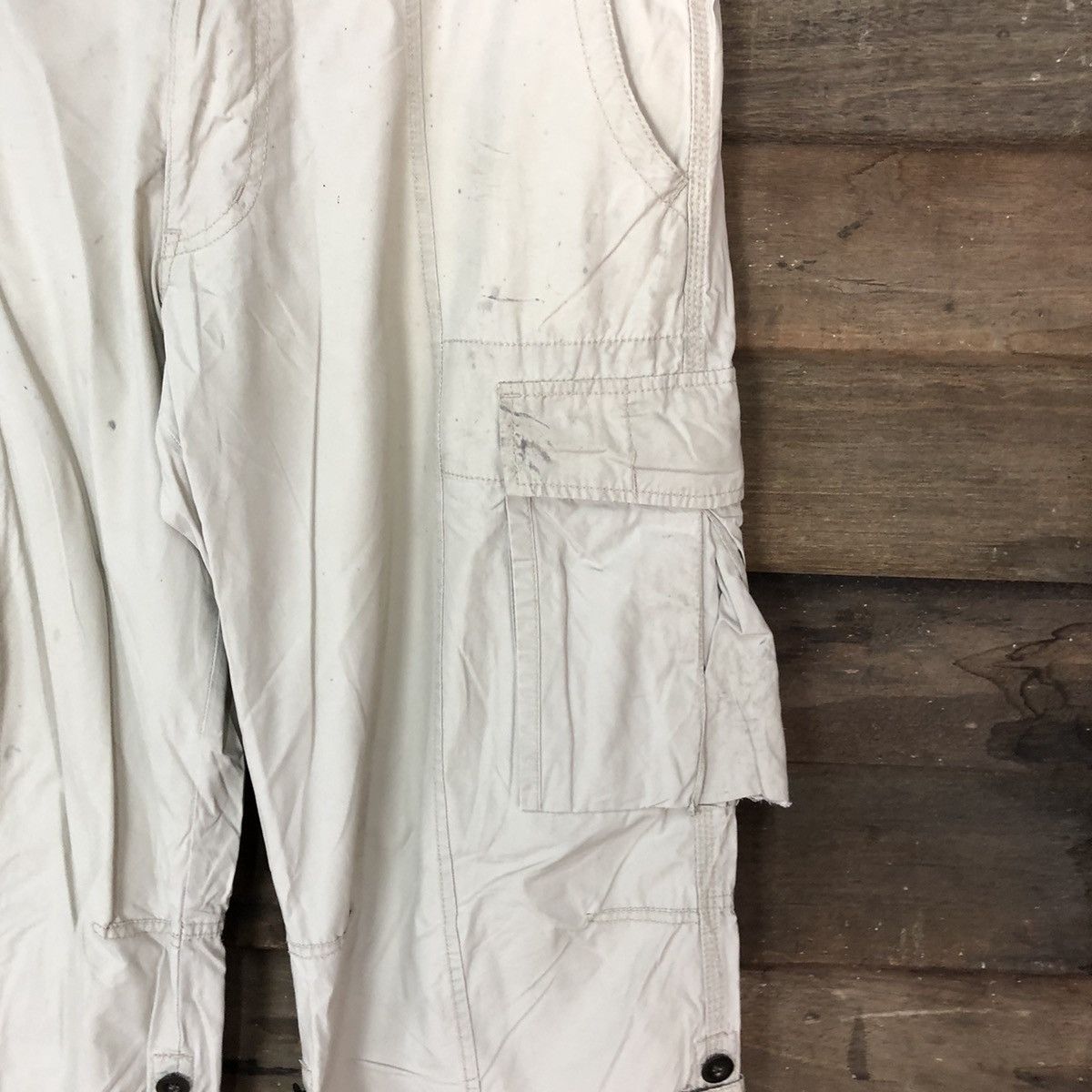 Japanese Brand Uniqlo White dirty multi pocket tactical Cargo Pants #4614 Size US 33 - 7 Thumbnail