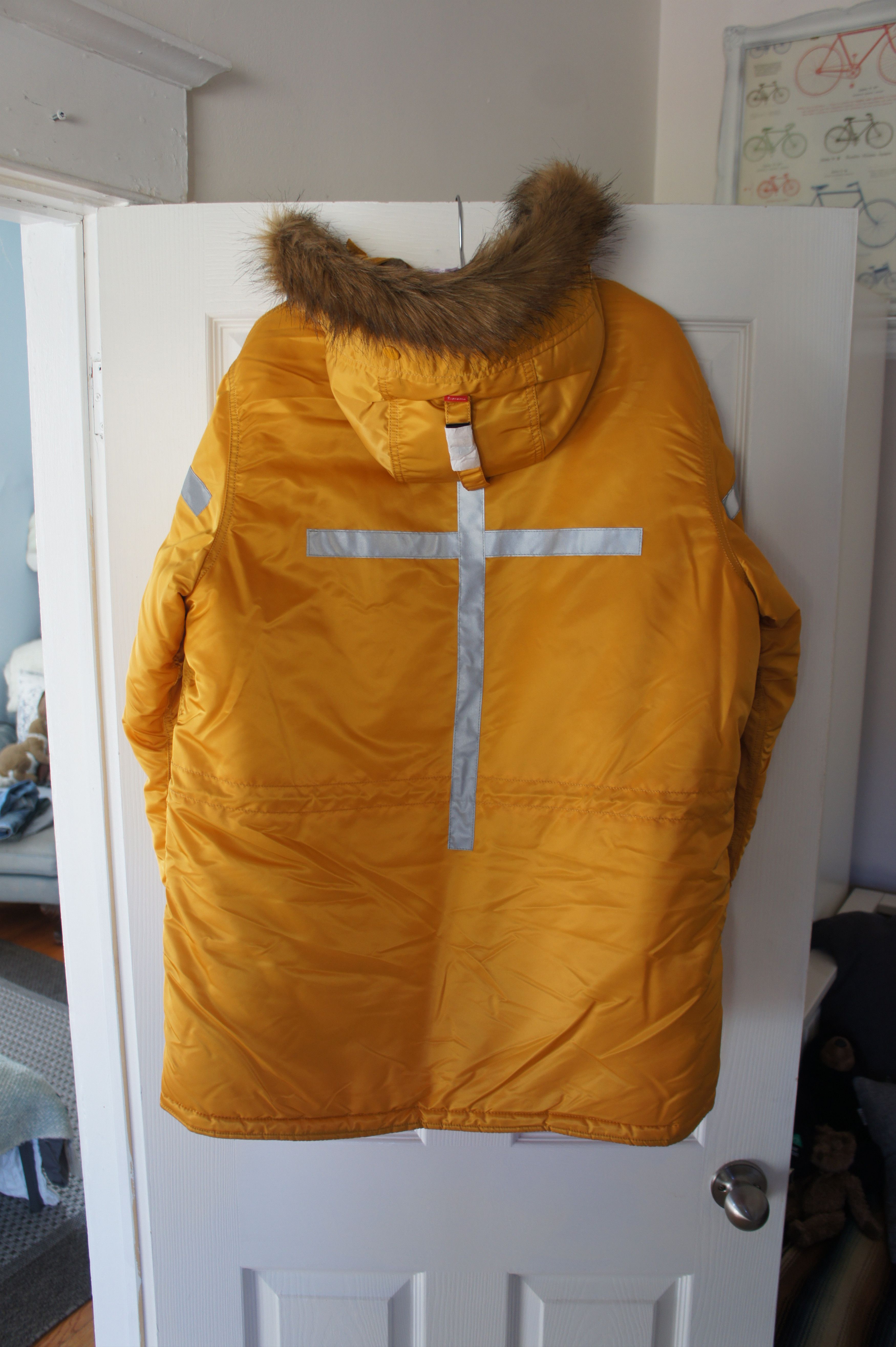 Alpha Industries × Supreme Supreme Reflective Cross N-3B Parka Size US M / EU 48-50 / 2 - 2 Thumbnail