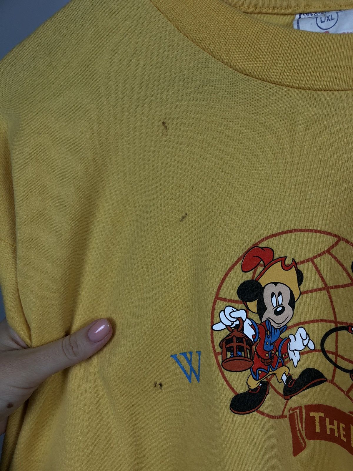 Disney Disney vintage cult movie comics tee Size US L / EU 52-54 / 3 - 6 Thumbnail