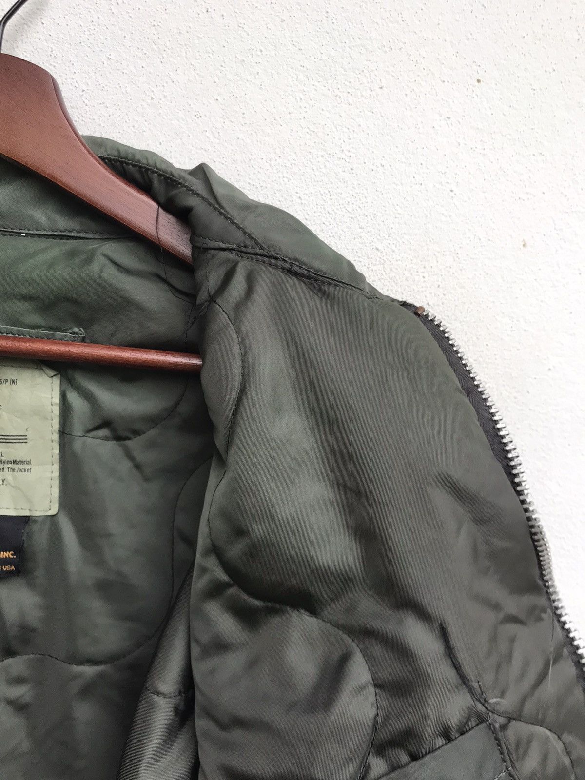 Alpha Industries × Vintage Made in 🇺🇸 Alpha Industries Bomber Flight Jacket Size US L / EU 52-54 / 3 - 22 Thumbnail