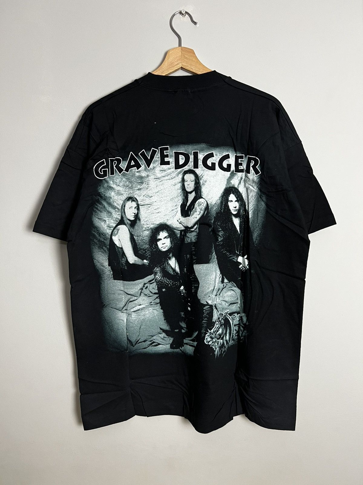 Band Tees Rare Vintage 90s Grave Digger Metal rock Band Tshirt Size US XL / EU 56 / 4 - 2 Thumbnail