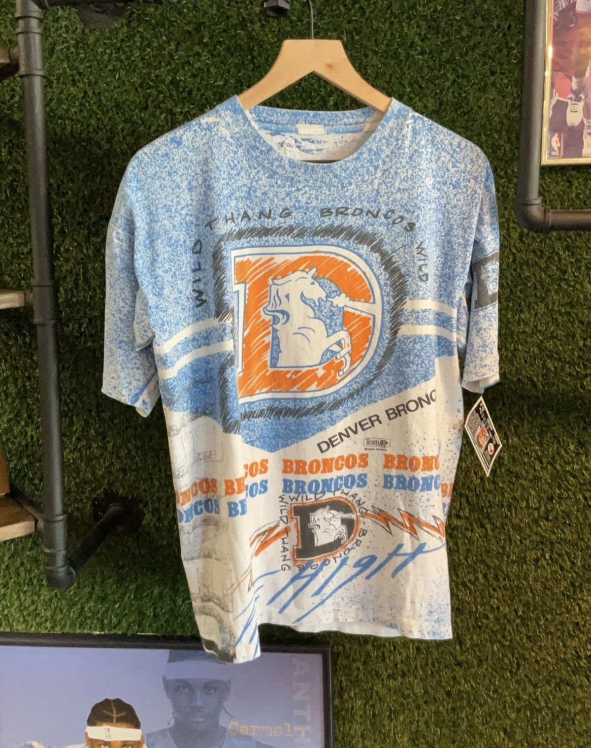 Vintage Denver Broncos All Overprint 90's t-shirt NFL Football AOP