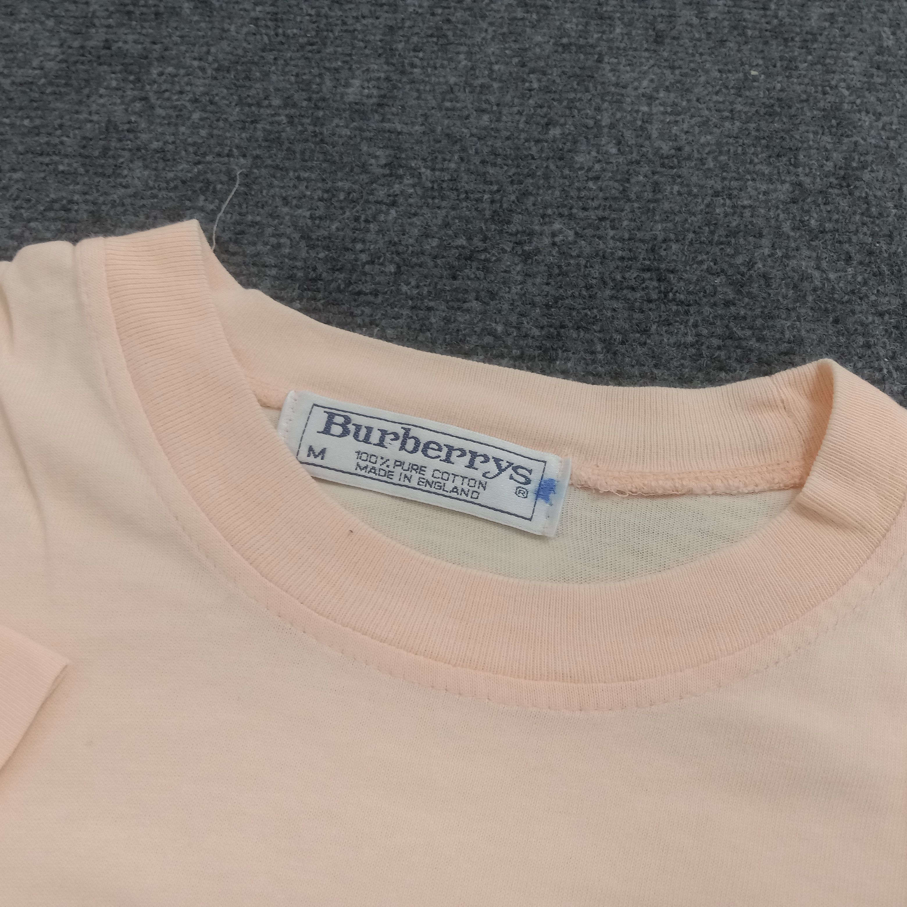 Burberry × Vintage Burberry Embroidery Spell Out Vintage T-Shirt Made England Size US M / EU 48-50 / 2 - 4 Thumbnail