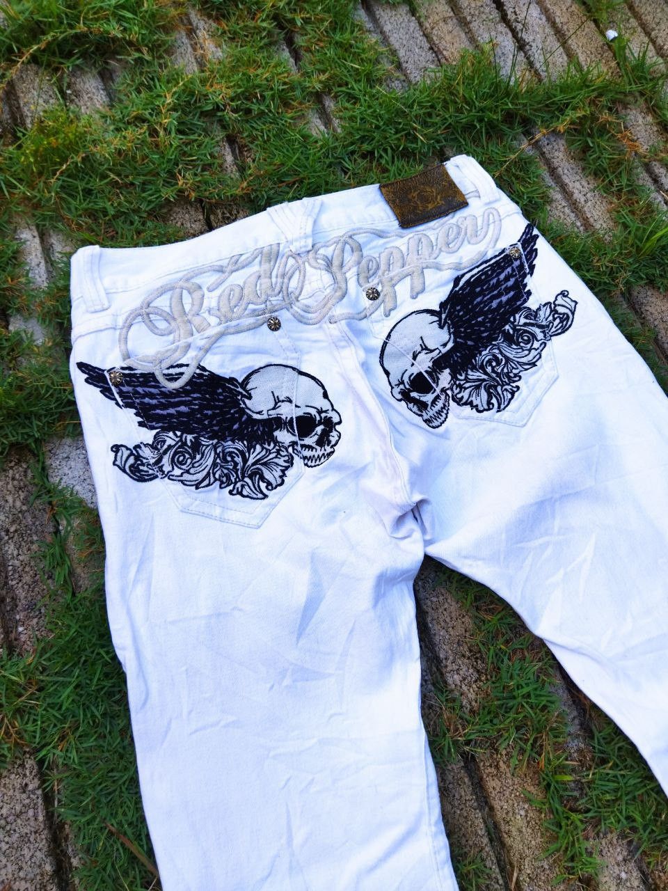 Japanese Brand Vintage Red Pepper Skulls Jeans - Size 30 Size US 30 / EU 46 - 4 Thumbnail