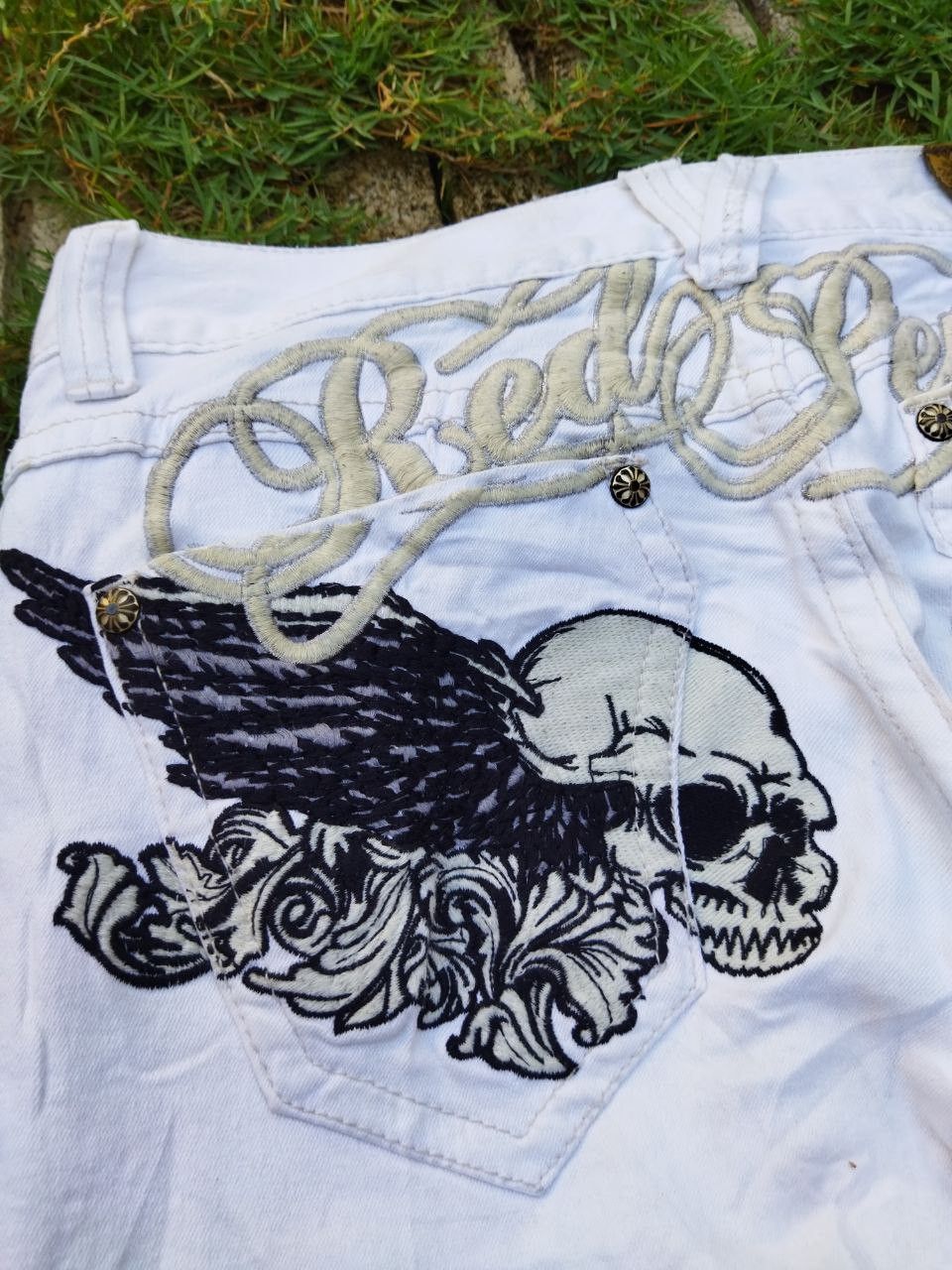 Japanese Brand Vintage Red Pepper Skulls Jeans - Size 30 Size US 30 / EU 46 - 5 Thumbnail