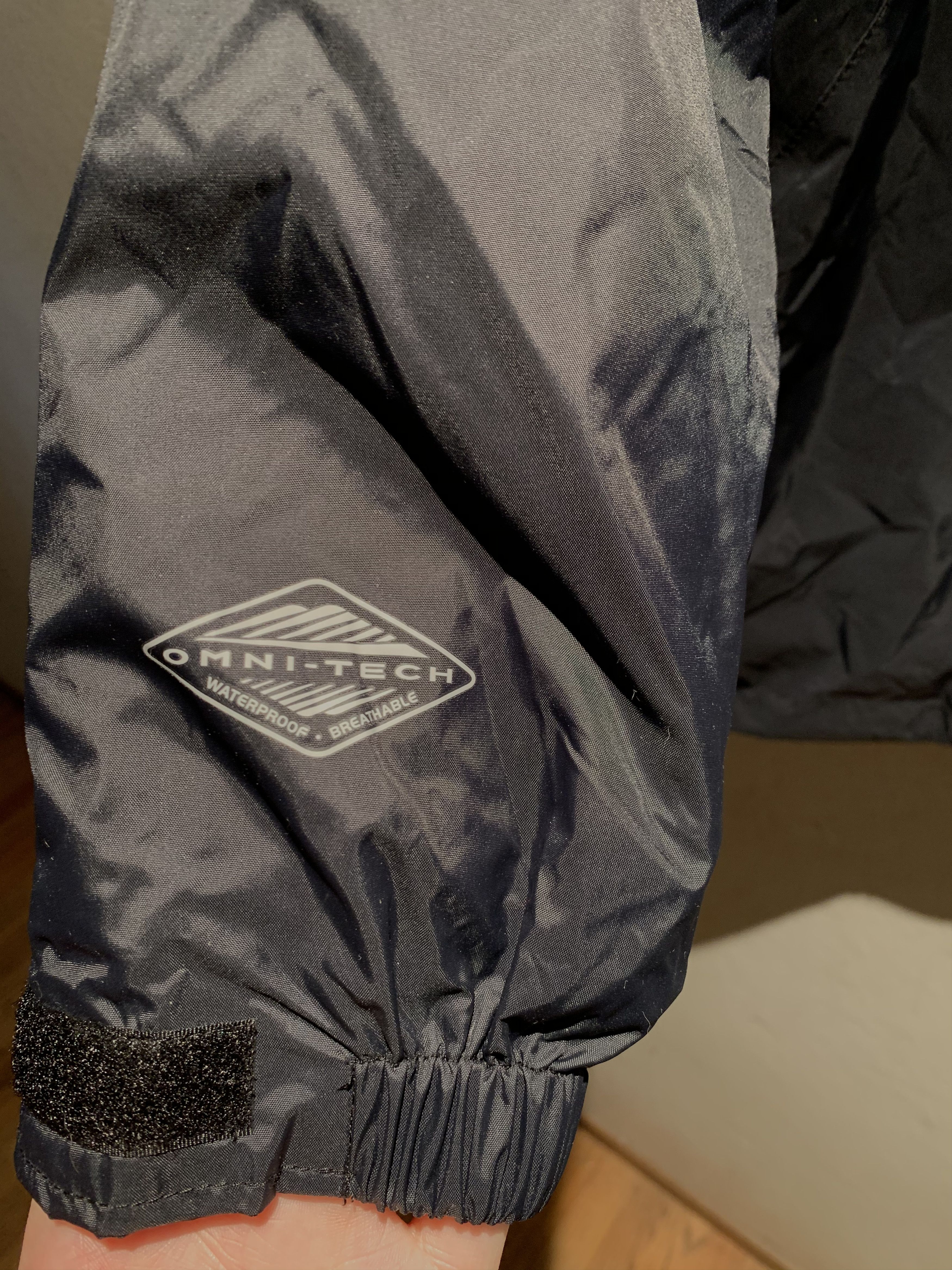 Columbia *RARE* Columbia Omni-Tech Rain Jacket - Small Size US S / EU 44-46 / 1 - 6 Thumbnail