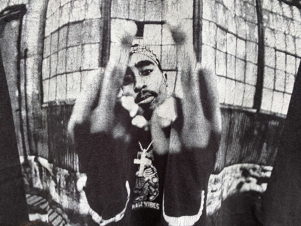 Makaveli Very Rare Vintage Tupac Shakur American Rapper T Shirt Size US XL / EU 56 / 4 - 5 Thumbnail