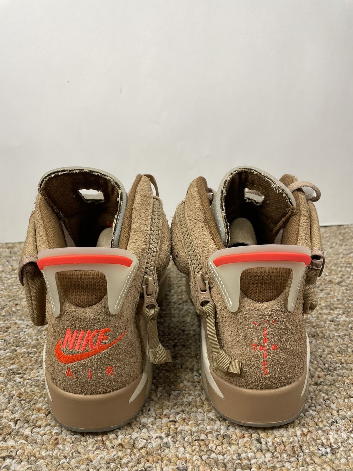Jordan Brand Air Jordan 6 Retro Travis Scott Khaki Size US 9 / EU 42 - 5 Thumbnail