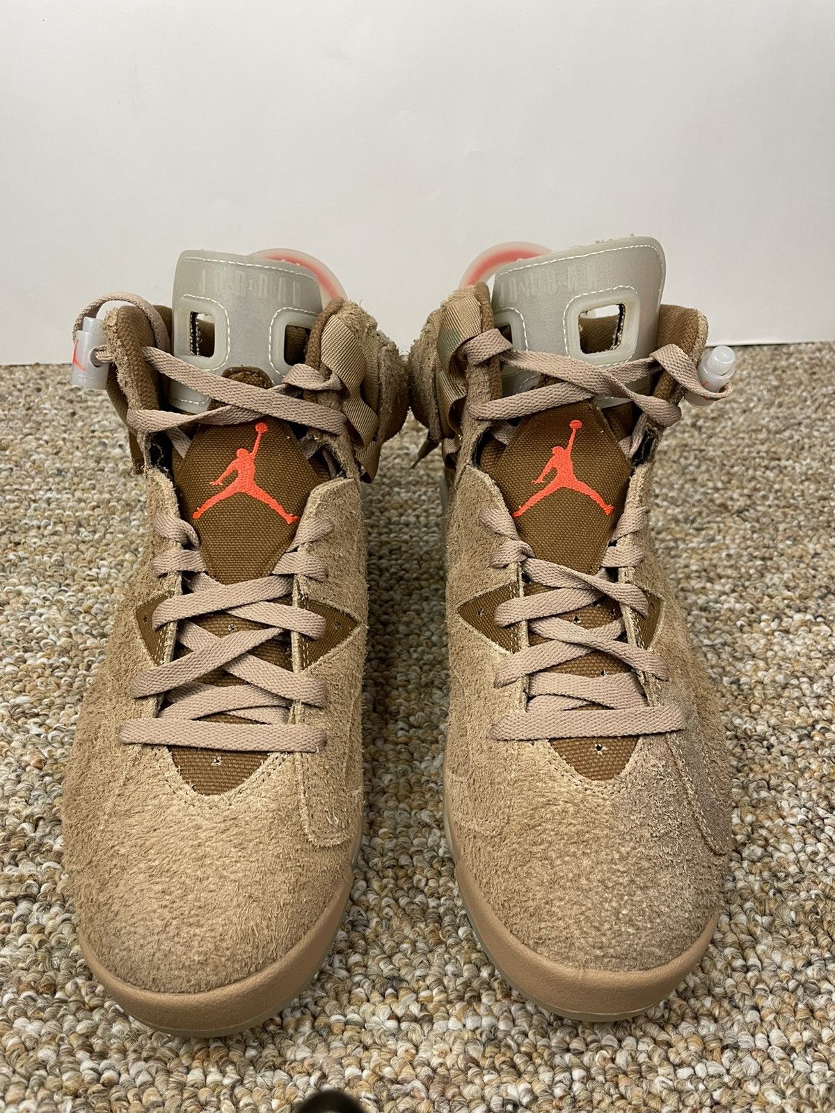 Jordan Brand Air Jordan 6 Retro Travis Scott Khaki Size US 9 / EU 42 - 4 Thumbnail