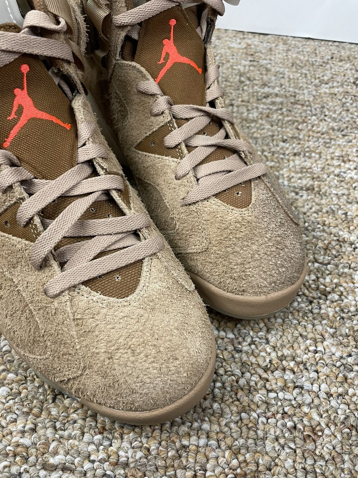 Jordan Brand Air Jordan 6 Retro Travis Scott Khaki Size US 9 / EU 42 - 8 Thumbnail