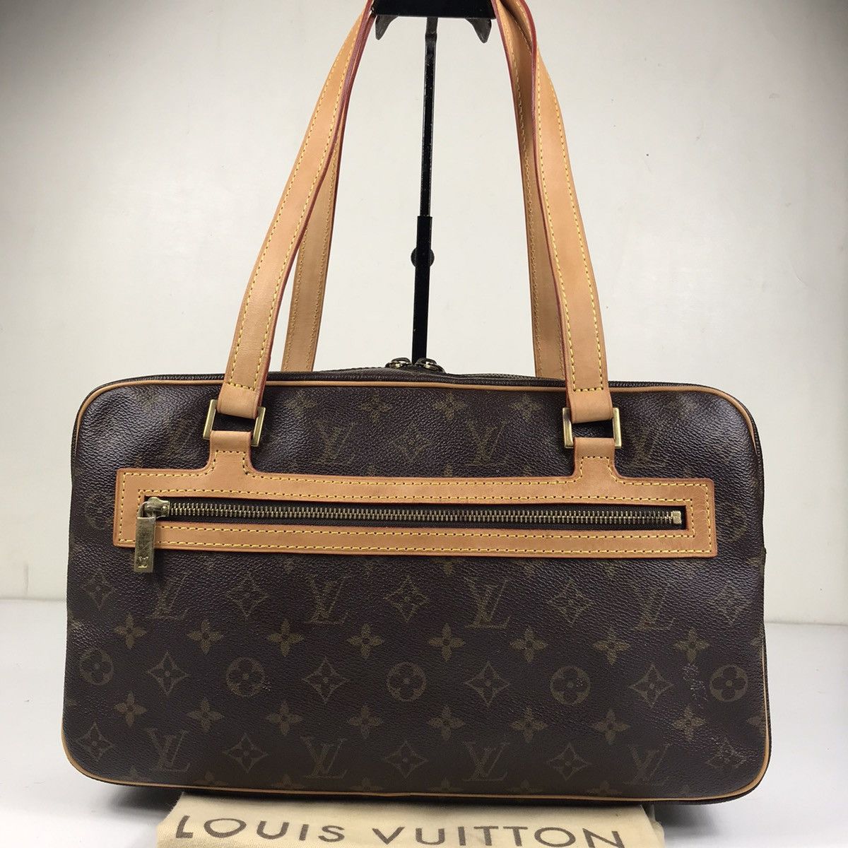 AUTHENTIC LOUIS VUITTON MONOGRAM CITE GM BAG