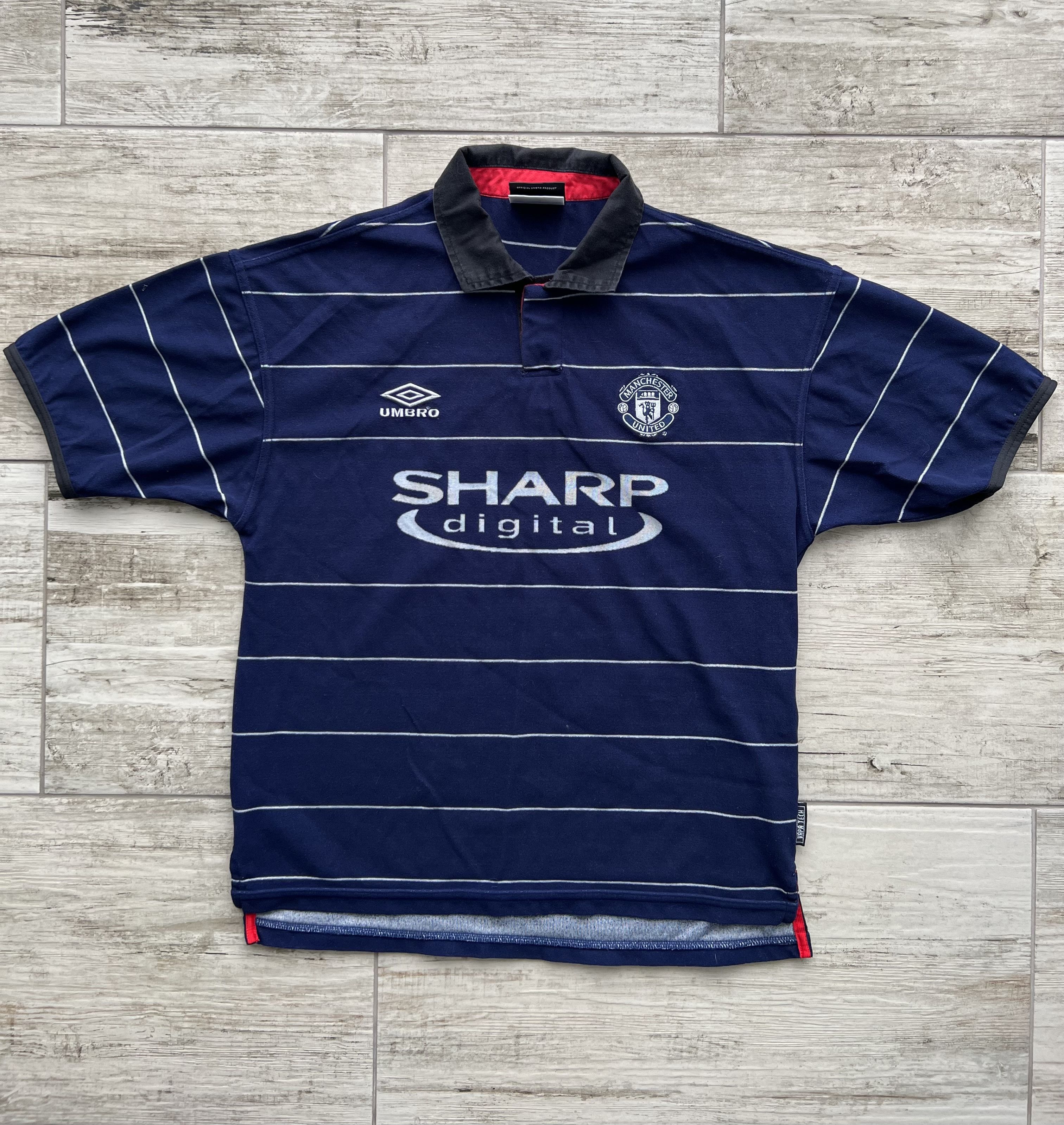 Maillot Vintage Umbro Manchester United 1999/2000 – Taille XS/S – Bleu – Très Bon état