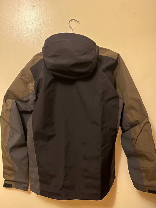 Arc'Teryx Arcteryx Beta Jacket Recut No. 9 | Grailed