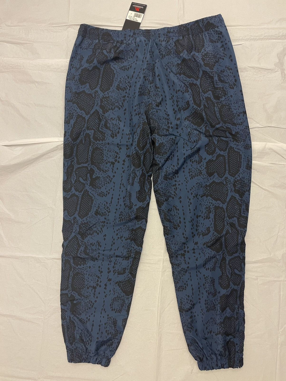 New Balance New balance x SNS track pants Size US 34 / EU 50 - 2 Thumbnail