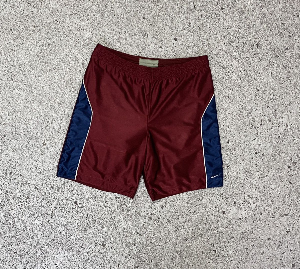 Nike × Vintage Vintage Rare Nike Basketball Shorts y2k Size US 36 / EU 52 - 1 Thumbnail