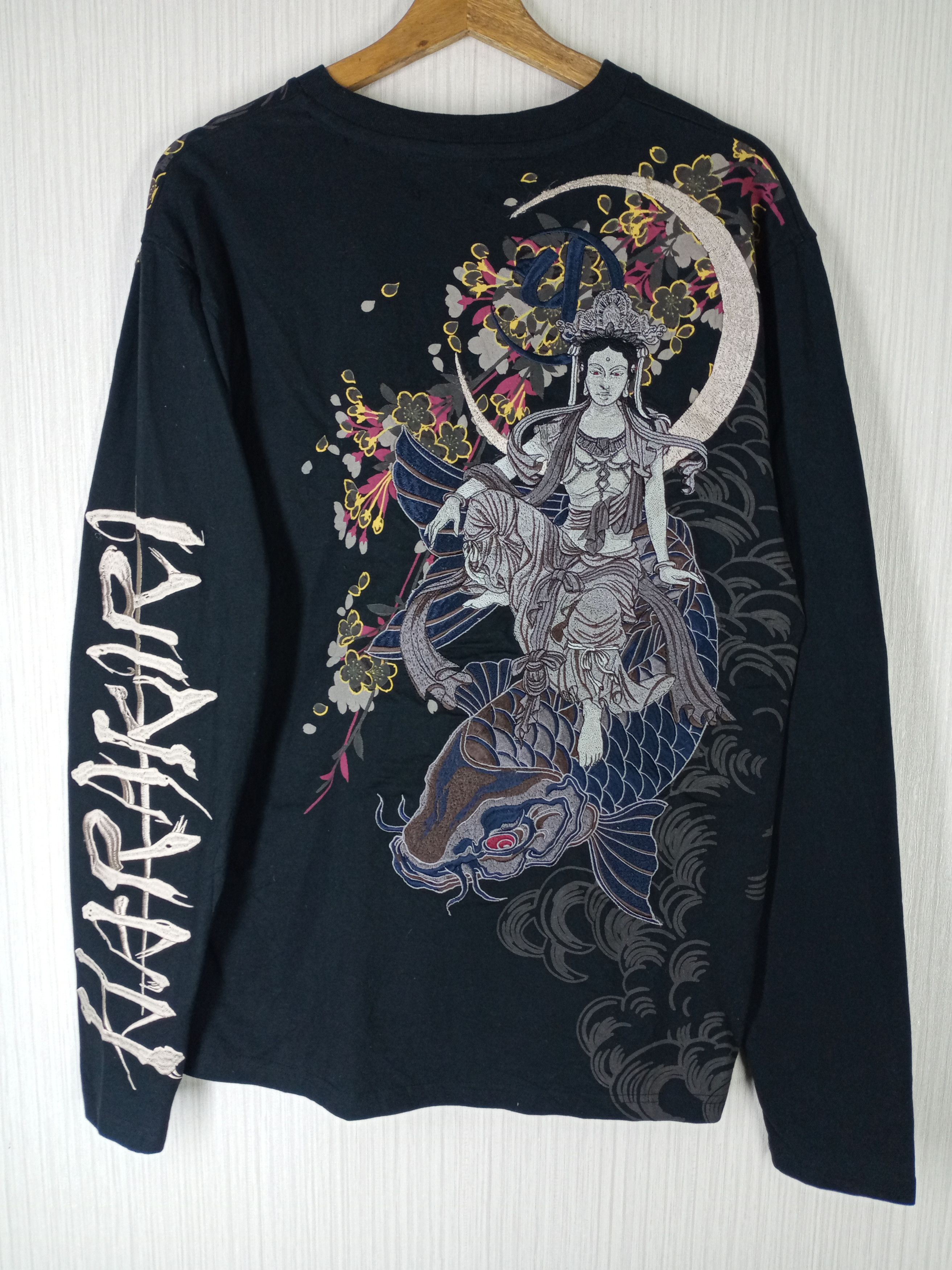 Japanese Brand RARE HARAKIRI OVERPRINT EMBROIDERED LOGO TSHIRT Size US L / EU 52-54 / 3 - 1 Thumbnail
