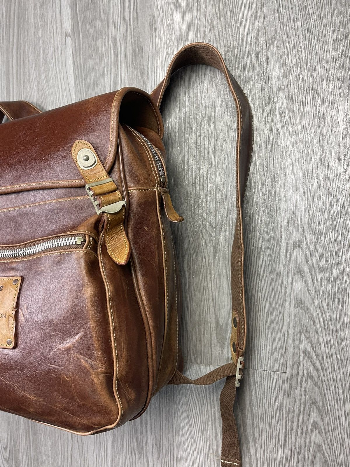 Vintage 90s moustache japan full leather box bagpack Size ONE SIZE - 8 Thumbnail