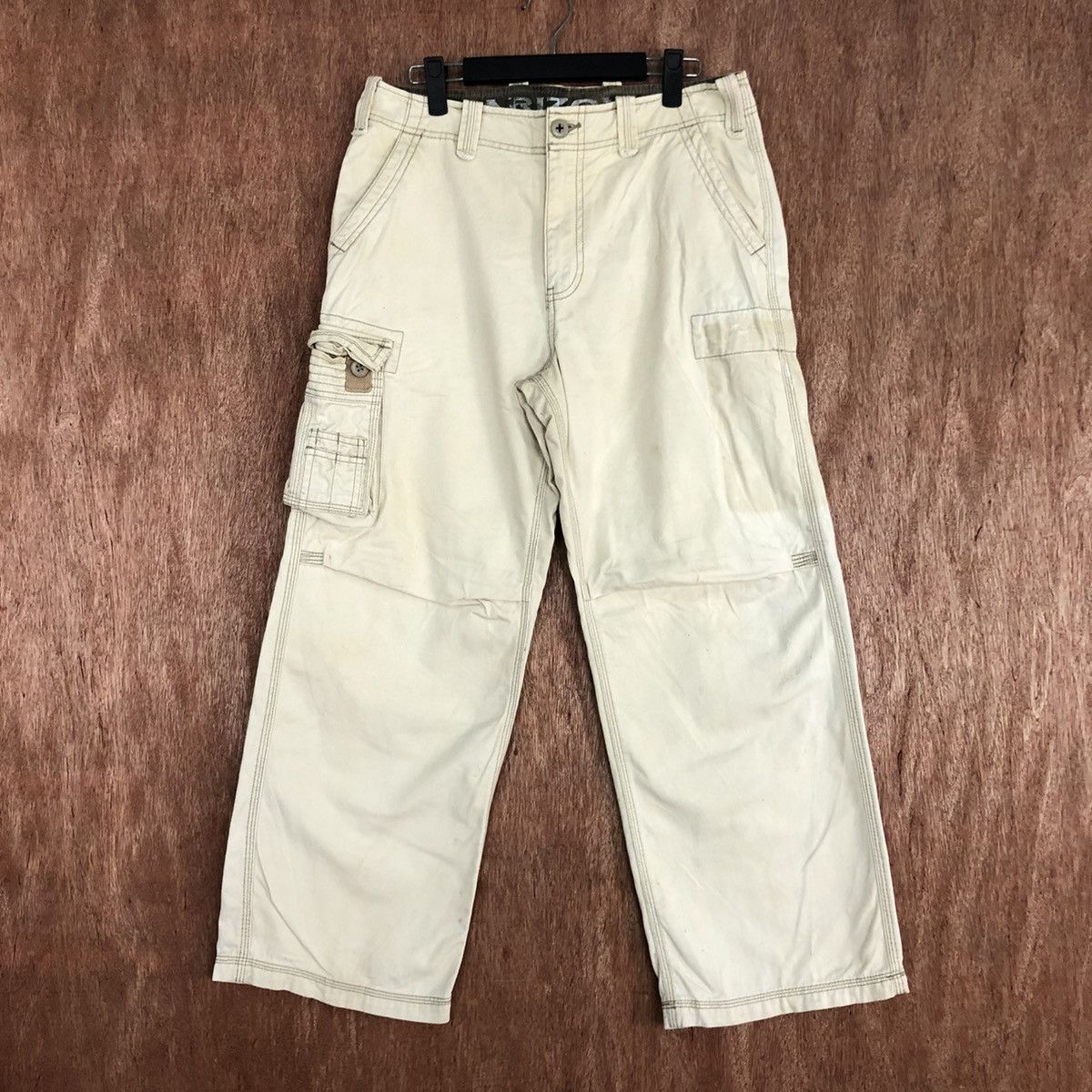 image of Arizona Jean Company x Vintage Arizona White Multipocket Cargo Pants C641, Men's (Size 29)