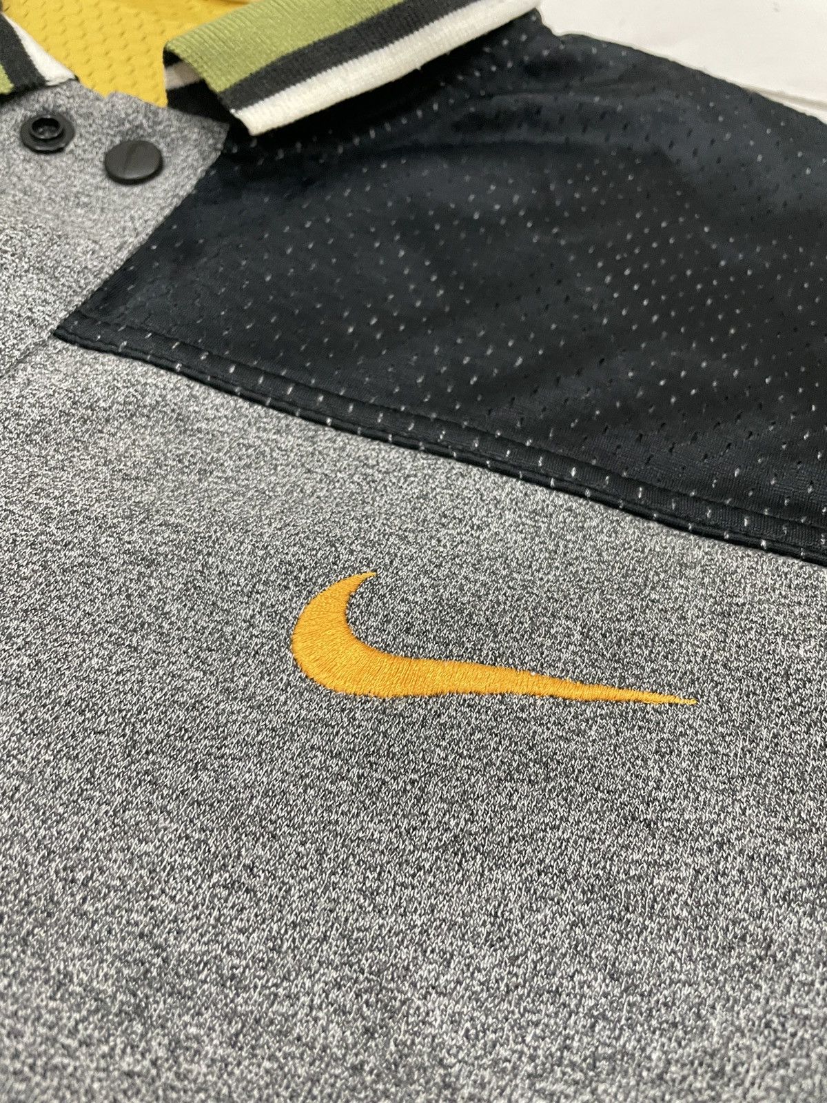 Nike Vintage Nike Mesh Jersey Big Logo Y2K Hip hop button down Size US XL / EU 56 / 4 - 6 Thumbnail