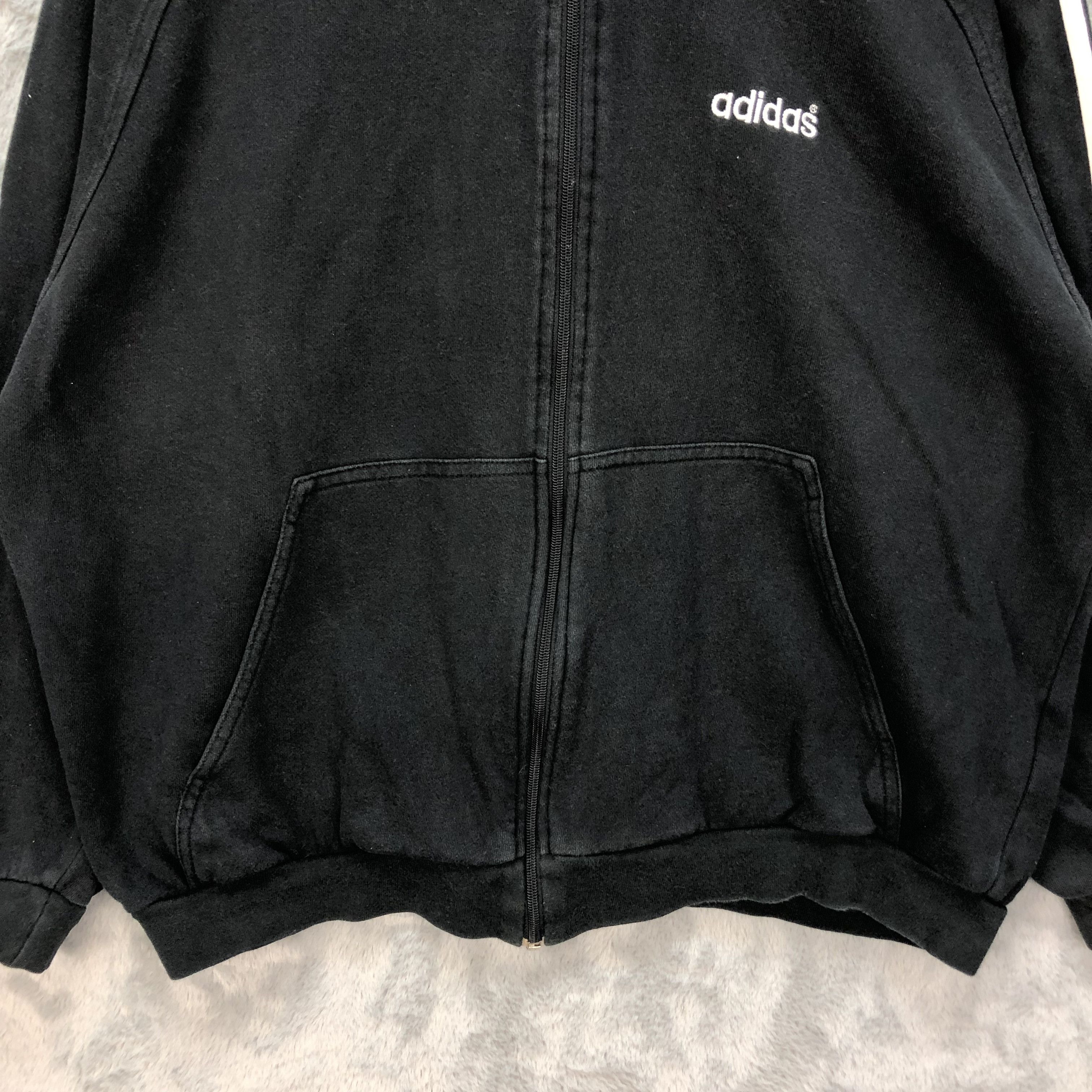 Adidas Vintage Adidas Trefoil Back Big Logo Zipper Hoodie #5336-184 Size US L / EU 52-54 / 3 - 5 Thumbnail