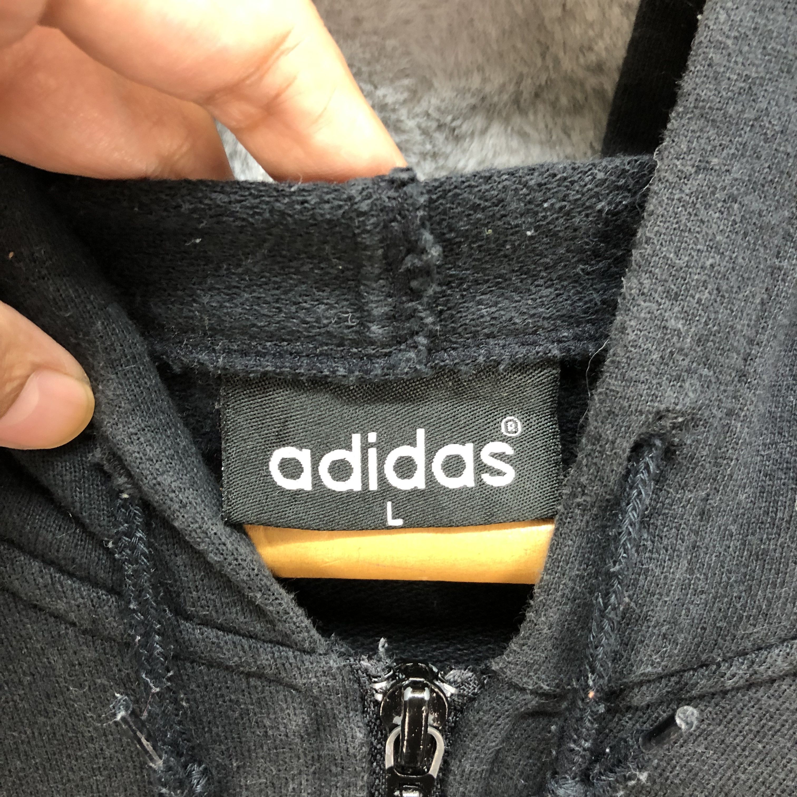 Adidas Vintage Adidas Trefoil Back Big Logo Zipper Hoodie #5336-184 Size US L / EU 52-54 / 3 - 8 Thumbnail