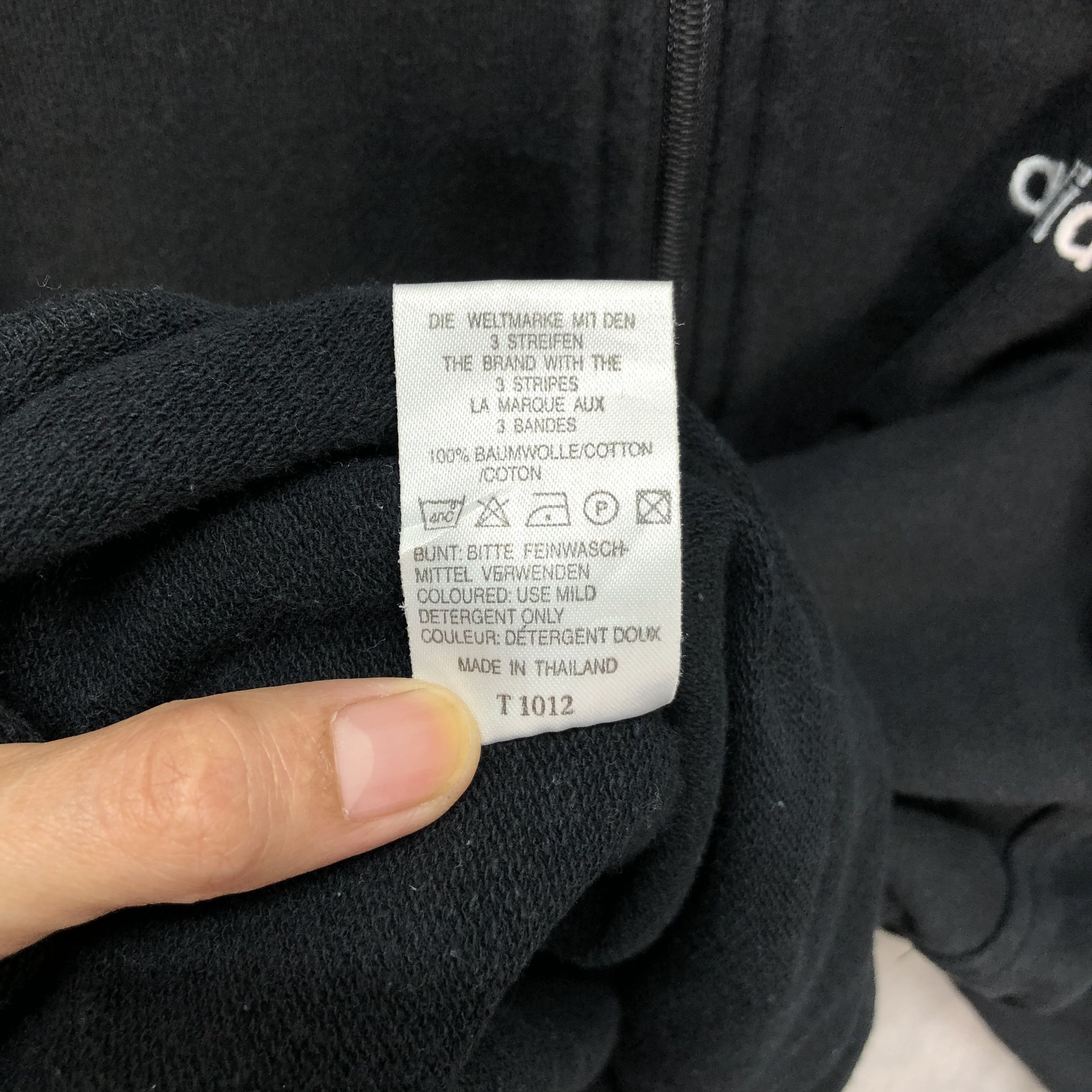 Adidas Vintage Adidas Trefoil Back Big Logo Zipper Hoodie #5336-184 Size US L / EU 52-54 / 3 - 10 Thumbnail