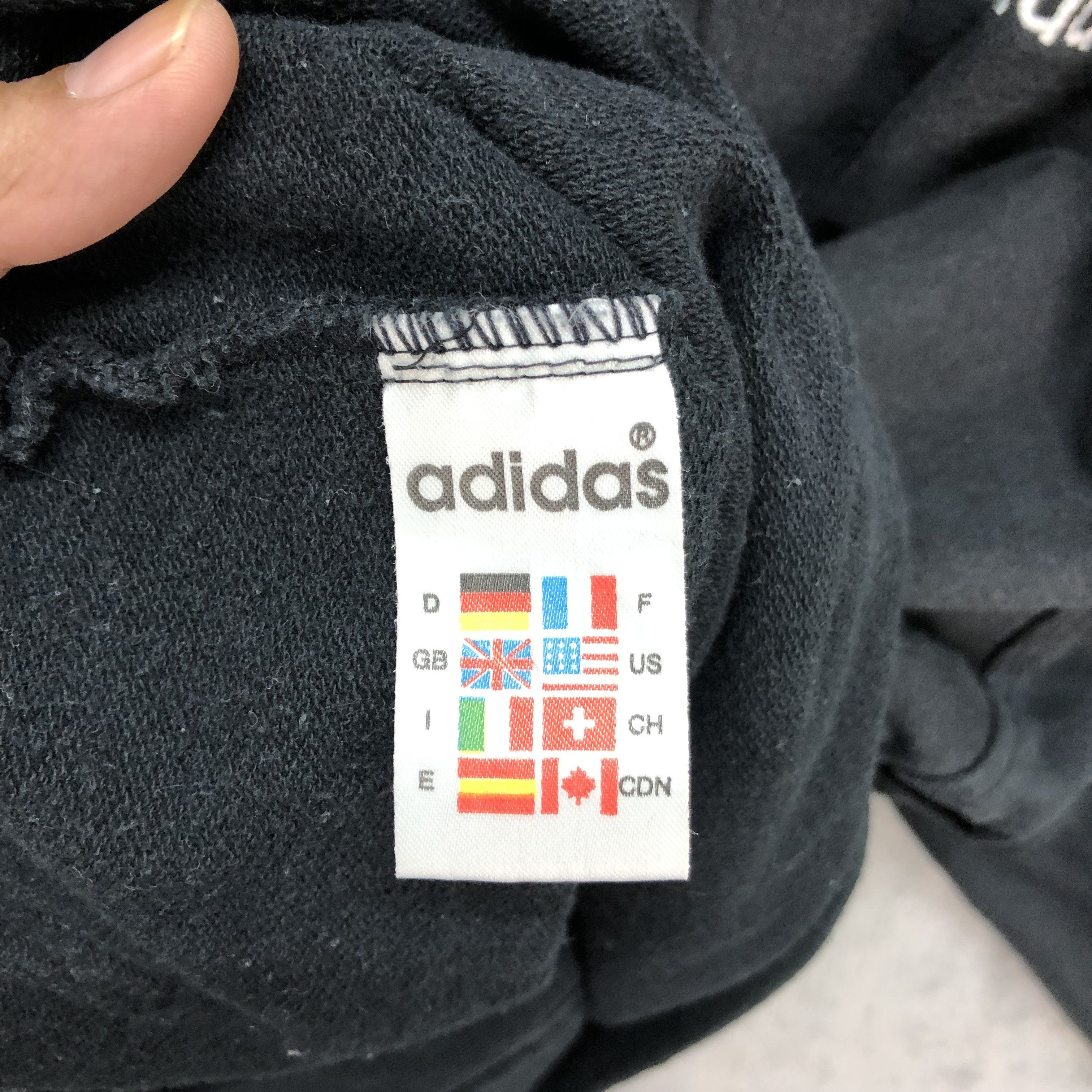 Adidas Vintage Adidas Trefoil Back Big Logo Zipper Hoodie #5336-184 Size US L / EU 52-54 / 3 - 9 Thumbnail